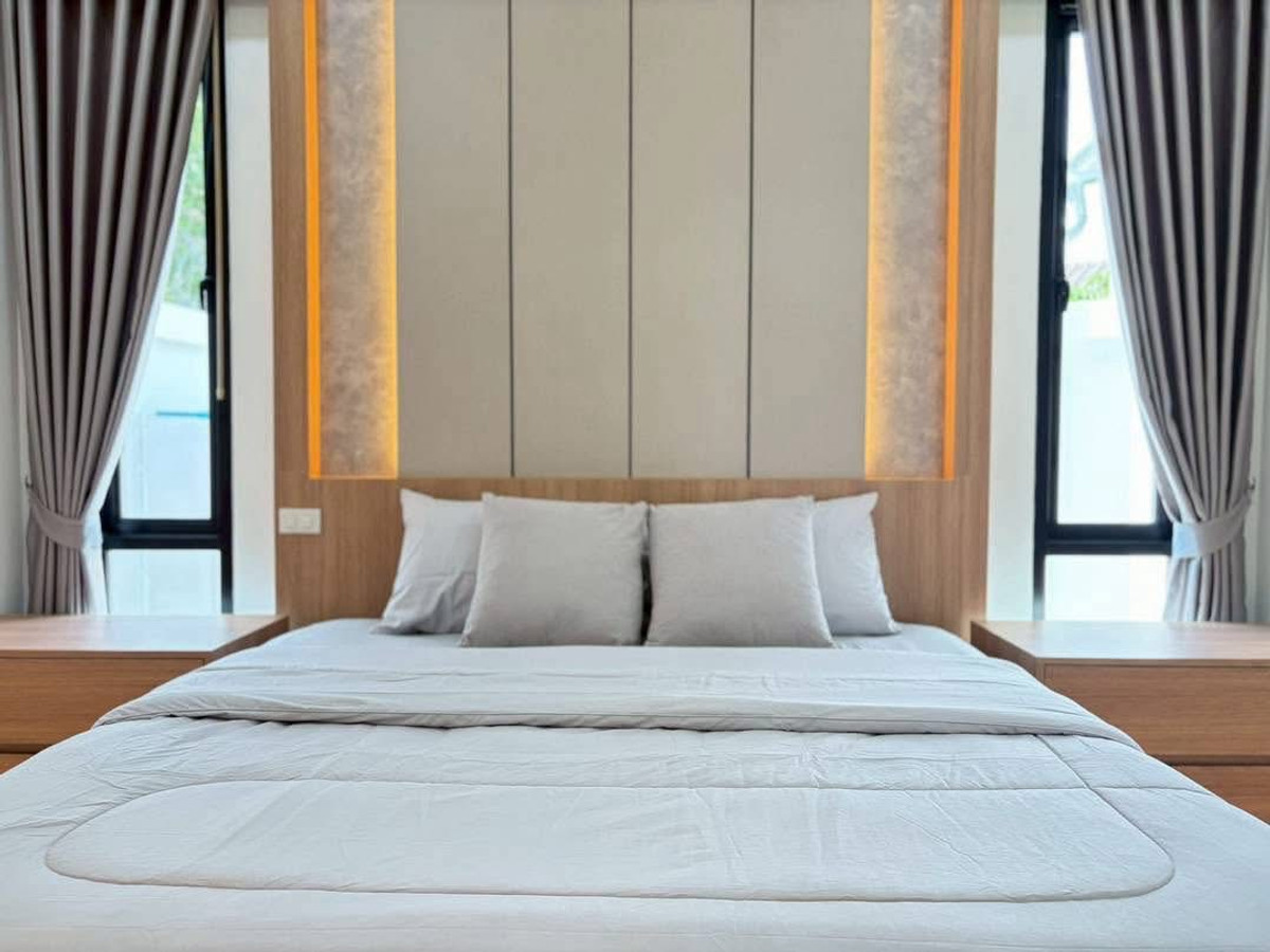 For SaleHousePattaya, Bangsaen, Chonburi : Pool Villa Soi Bunkanchanaram 8 / 4 Bedrooms (FOR SALE) AM038