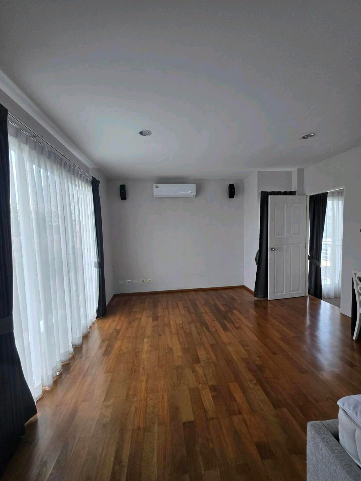 ให้เช่าบ้านพระราม 9 เพชรบุรีตัดใหม่ RCA : 🔥🔥🔥บ้านในโครงการ พระราม9.ใกล้เดอะ ไนน์พระราม9 💚💚💚