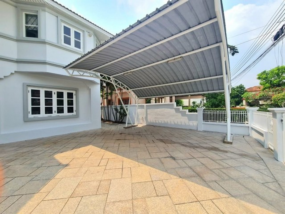 ให้เช่าบ้านเกษตร นวมินทร์ ลาดปลาเค้า : HR3240ให้เช่าบ้านเดี่ยวหลังใหญ่ 5 ห้องนอน ทำเลเลียบด่วน-เกษตรนวมินทร์ หมู่บ้านชวนชื่น ลาดพร้าว  พื้นที่ใช้สอยจุใจ 347 ตร.ม. พร้อมเฟอร์นิเจอร์และเครื่องใช้ไฟฟ้าครบชุด หิ้วกระเป๋าเข้าอยู่ได้เลย