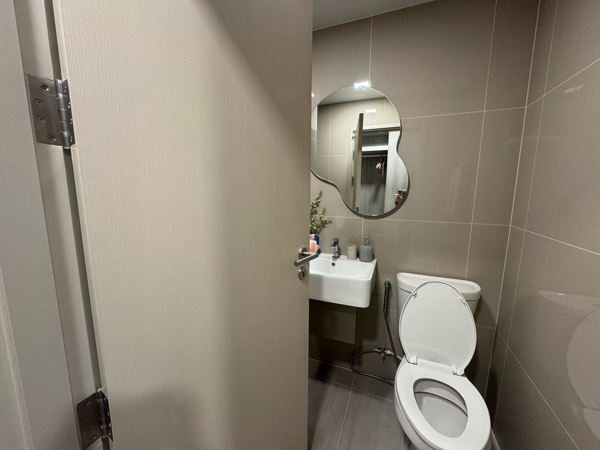 ขายคอนโดเกษตรศาสตร์ รัชโยธิน : คอนโดใหม่ ใกล้รถไฟฟ้าเพียงก้าวเดียวที่ COBE Kaset–Sripatum 🌿✨ทำเลศักยภาพ ติด BTS บางบัว 0 เมตร เดินทางสะดวกสุดๆ
Studio 24 ตร.ม.เริ่มต้นเพียง 3.19 ล้านบาท
📞Phat: 064-642-8664
📞Nui: 094-624-2014