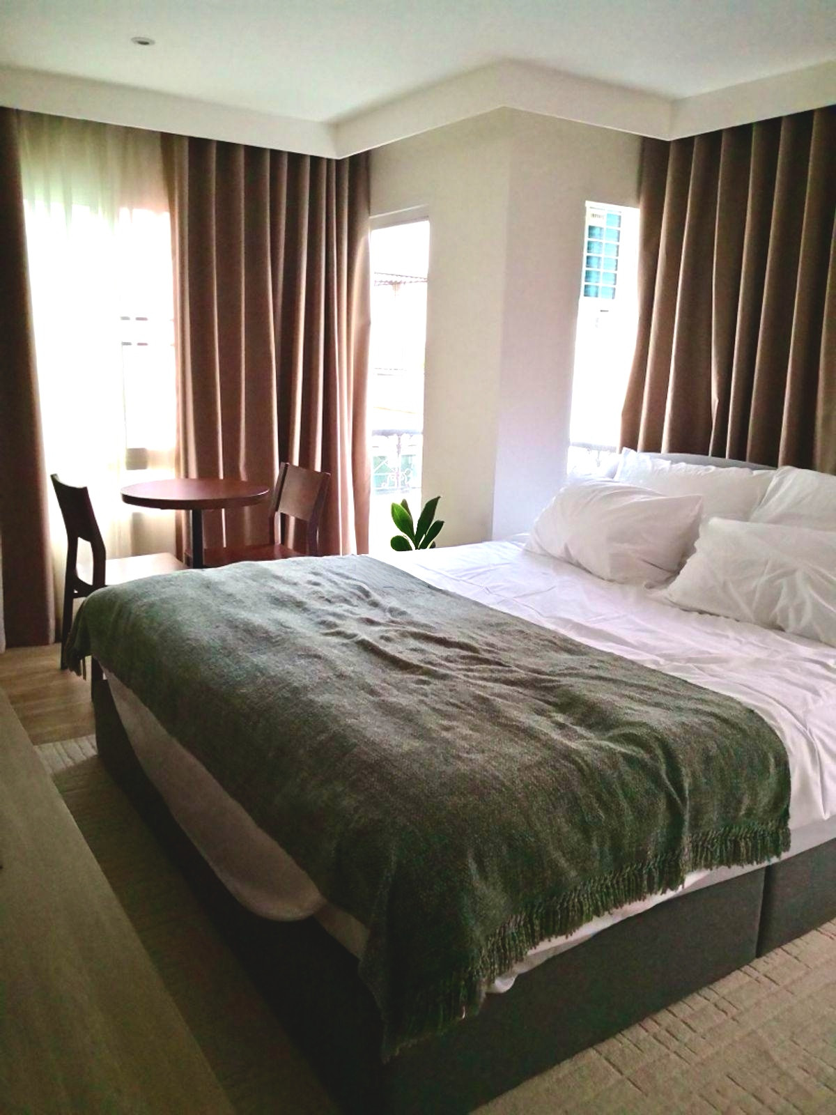 For SaleCondoSilom, Saladaeng, Bangrak : Surawong City Resort / 2 Bedrooms (SALE WITH TENENT), Surawong City Resort / 2 Bedrooms (Sale with Tenant) PT049
