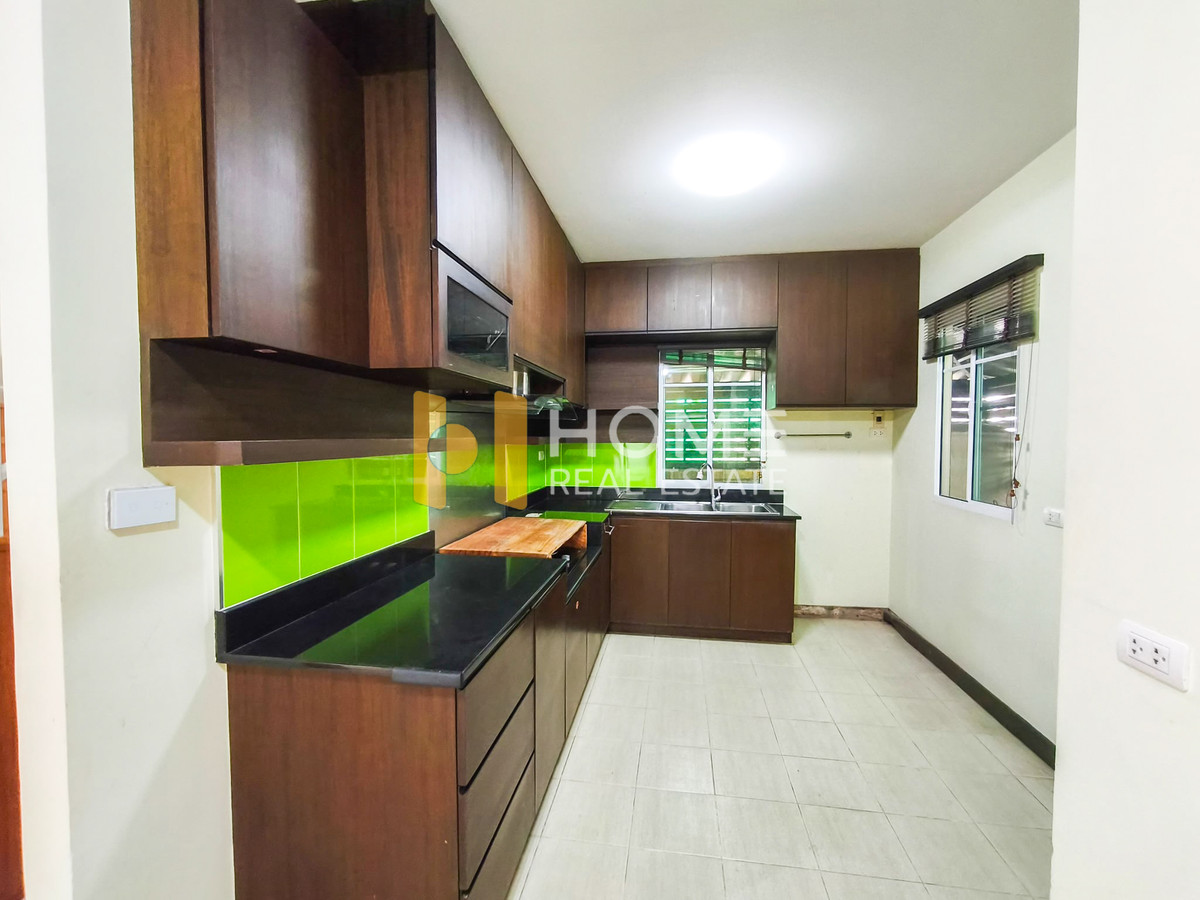 ขายบ้านลาดกระบัง สุวรรณภูมิ : งบไม่ถึง 5 ล้าน ทำเลอ่อนนุช ใกล้ ARL 🔥 ภัสสร เพรสทีจ อ่อนนุช / 3 ห้องนอน (ขาย), Passorn Prestige Onnut / 3 Bedrooms (FOR SALE) FONT050