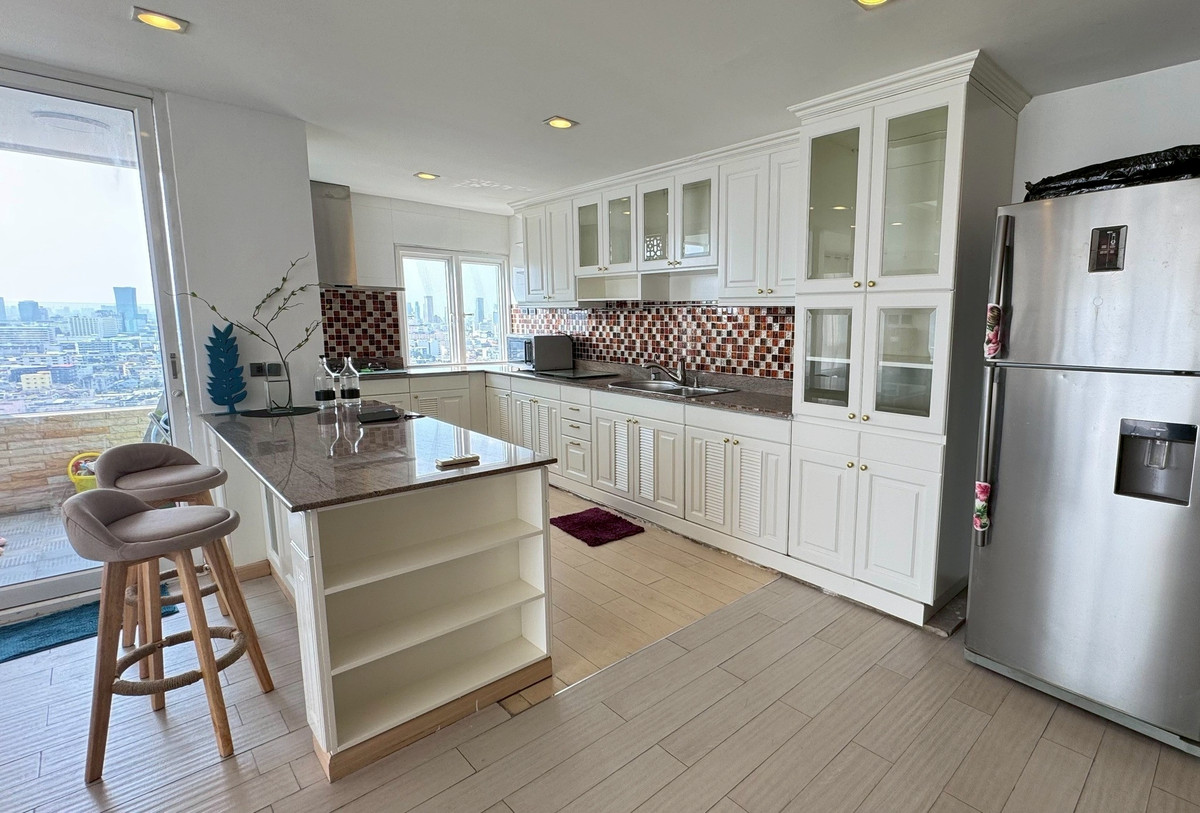 ให้เช่าคอนโดรัชดา ห้วยขวาง : LTH14440 – Condo for Rent | Srivara Mansion 1 | 150 sqm | 3 Beds 2 Baths | Near MRT Thailand Cultural Centre | 65K/Month | คอนโดให้เช่า ศรีวรา แมนชั่น 1