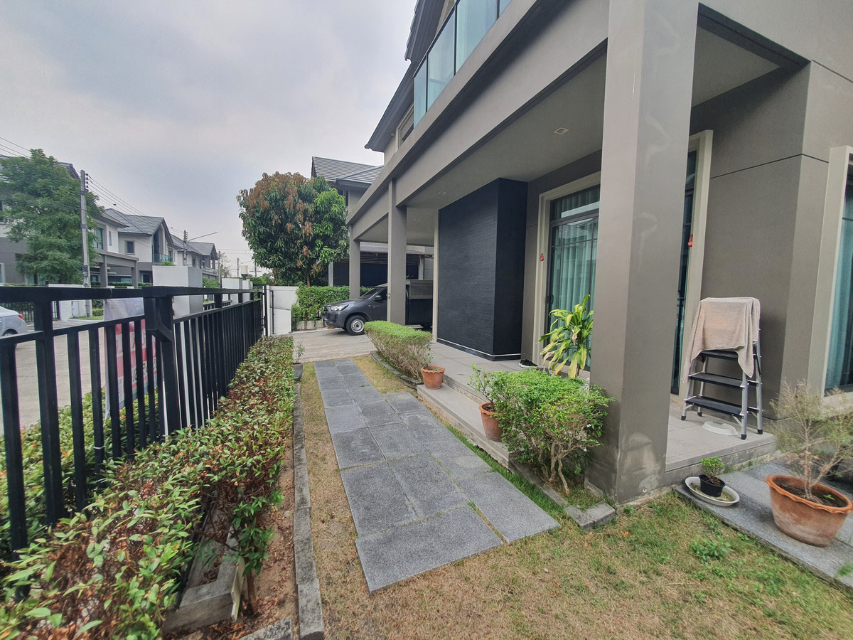For SaleHousePinklao, Charansanitwong : Luxurious detached house next to the main road, Phutthamonthon Sai 4, Nordic design, ready to move in, Bangkok Boulevard Pinklao-Phetkasem, complete functions, 4 bedrooms, luxurious clubhouse, tight security. Worth the location!