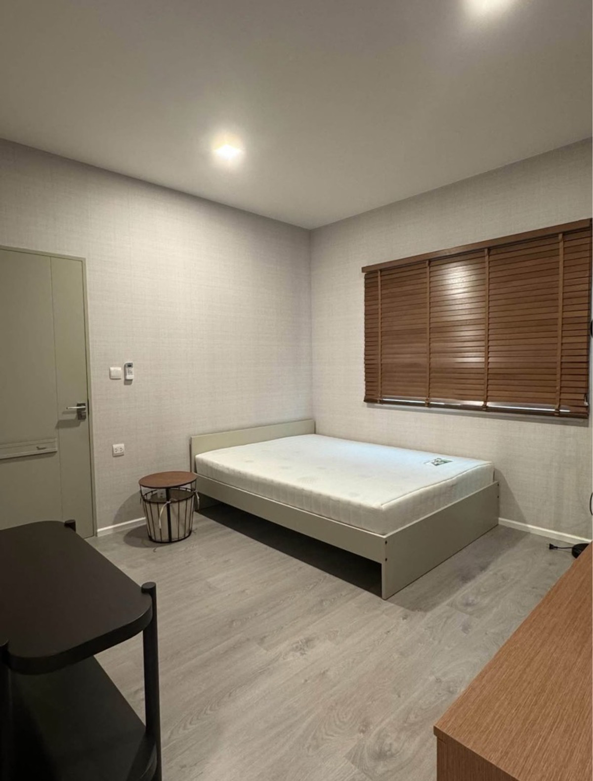 ให้เช่าบ้านลาดกระบัง สุวรรณภูมิ : ให่เช่า บ้านเดี่ยว หมู่บ้ทนมัณฑนาบางนา-วงแหวน