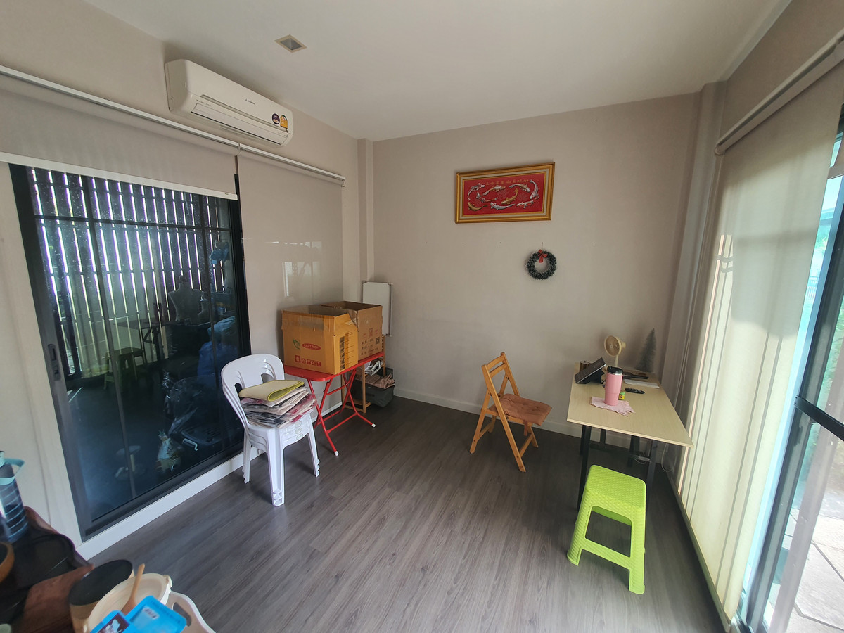 For SaleHousePinklao, Charansanitwong : Luxurious detached house next to the main road, Phutthamonthon Sai 4, Nordic design, ready to move in, Bangkok Boulevard Pinklao-Phetkasem, complete functions, 4 bedrooms, luxurious clubhouse, tight security. Worth the location!