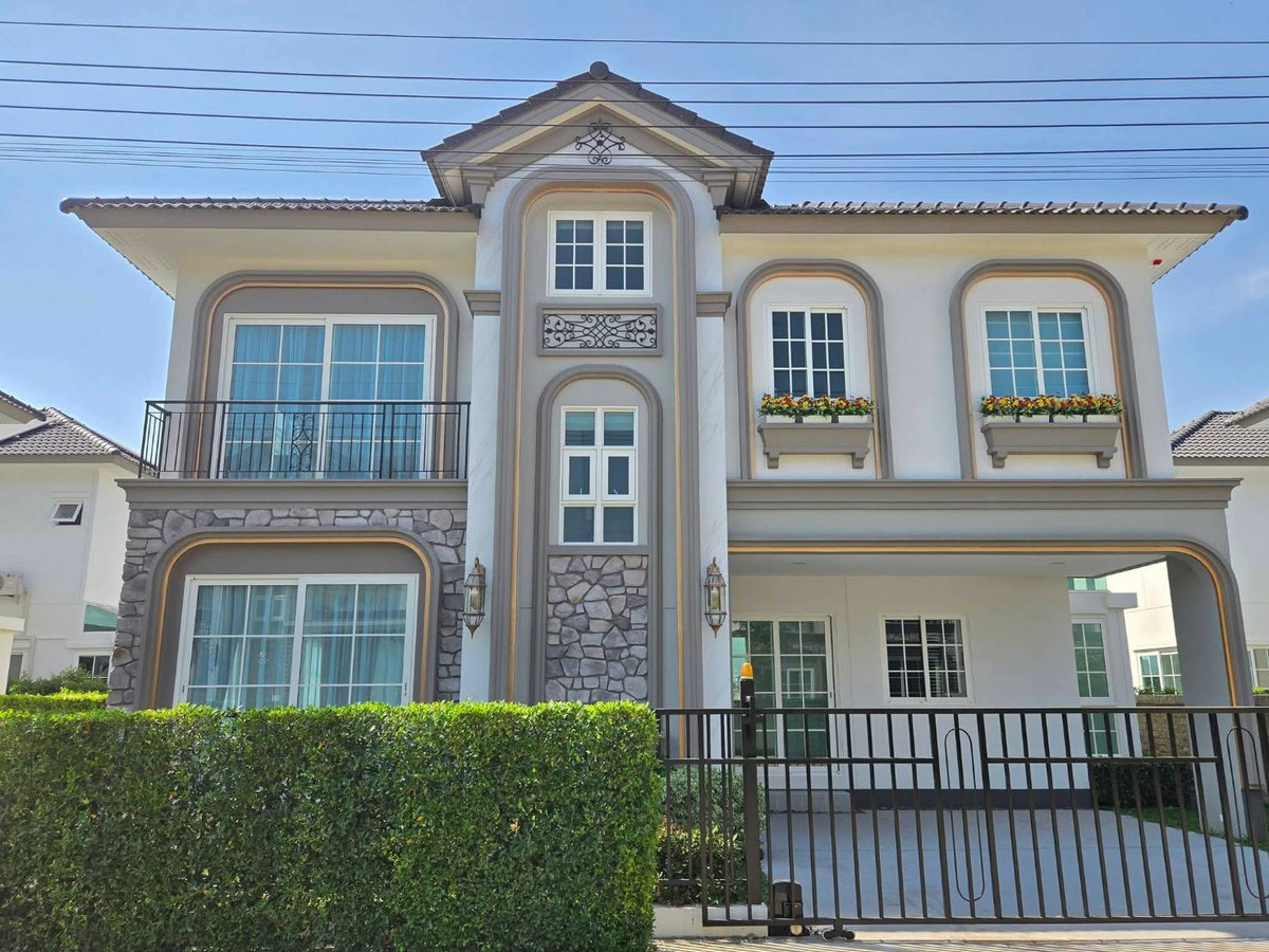 For RentHouseSamut Prakan,Samrong : For rent, 2-story detached house, Grandio Bangna Village, Km. 5, beautiful house, fully furnished, good location, ready to move in, price 85,000 baht.