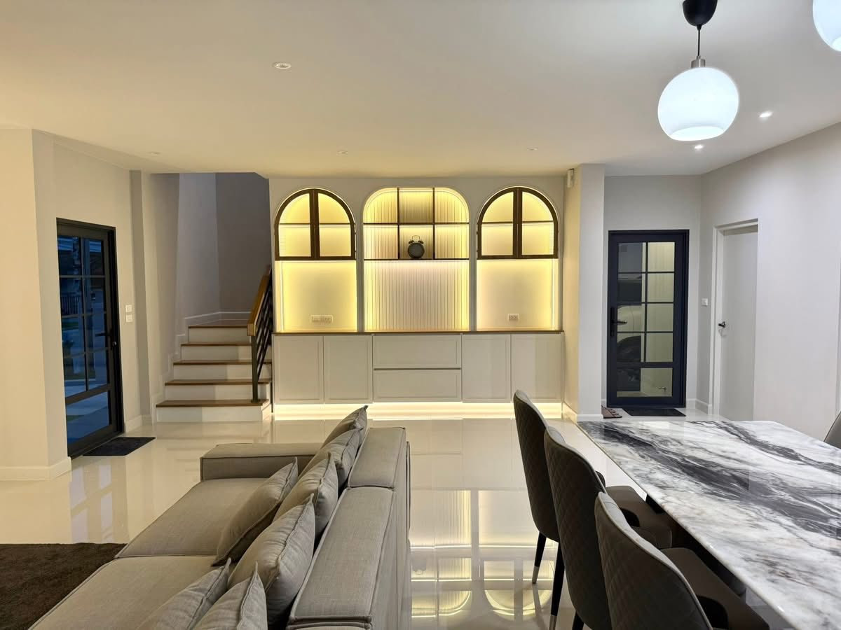 HouseBangna, Bearing, Lasalle : Centro Bangna Phase 2 / 4 Bedrooms (Sale and Rent), Centro Bangna Phase 2 / 4 Bedrooms (SALE & AVAILABLE) YOK083