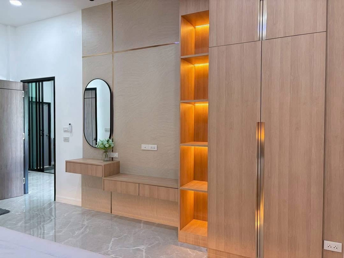 For SaleHousePattaya, Bangsaen, Chonburi : Pool Villa Soi Bunkanchanaram 8 / 4 Bedrooms (FOR SALE) AM038