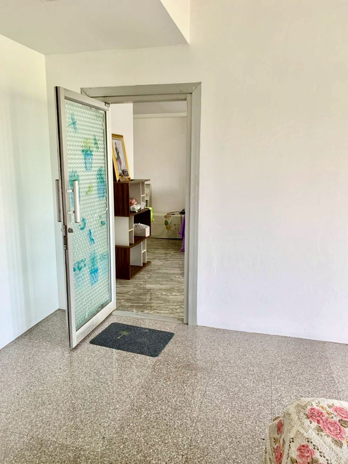 ขายคอนโดปิ่นเกล้า จรัญสนิทวงศ์ : ขายคอนโดพระราม 6 แมนชั่น บี ชั้น 4 ฝั่งแม่น้ำเจ้าพระยา วิวการไฟฟ้าบางกรวย เนื้อที่ 64 ตารางเมตร 2 ห้องนอน ซอยจรัญสนิทวงศ์ 96/1 แขวงบางอ้อ เขตบางพลัด กรุงเทพมหานคร