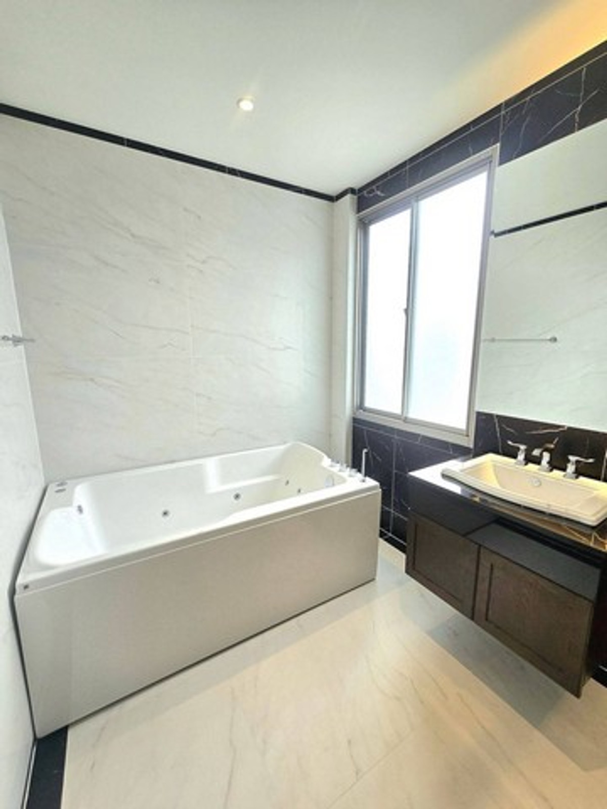 ให้เช่าบ้านลาดกระบัง สุวรรณภูมิ : HR3235ขาย/เช่า คฤหาสน์หรู Perfect Masterpiece Sukhumvit 77 (Phase 4) บ้านใหม่ป้ายแดง ไม่เคยเข้าอยู่ ตกแต่งด้วยวัสดุพรีเมียม 