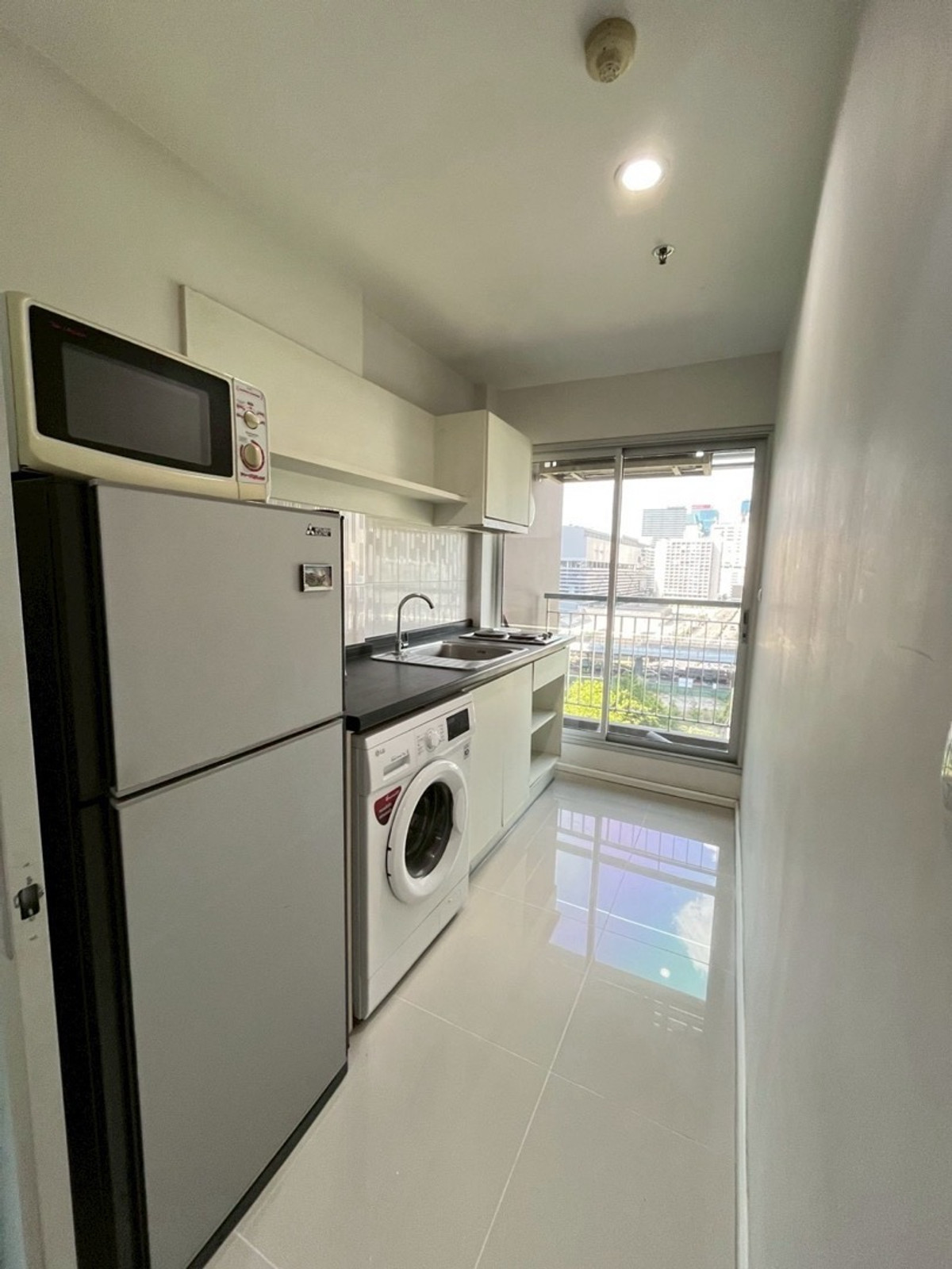 ให้เช่าคอนโดพระราม 9 เพชรบุรีตัดใหม่ RCA : Aspire rama9🌈For-Rent 1Bedroom 39sq.m Price 16K  