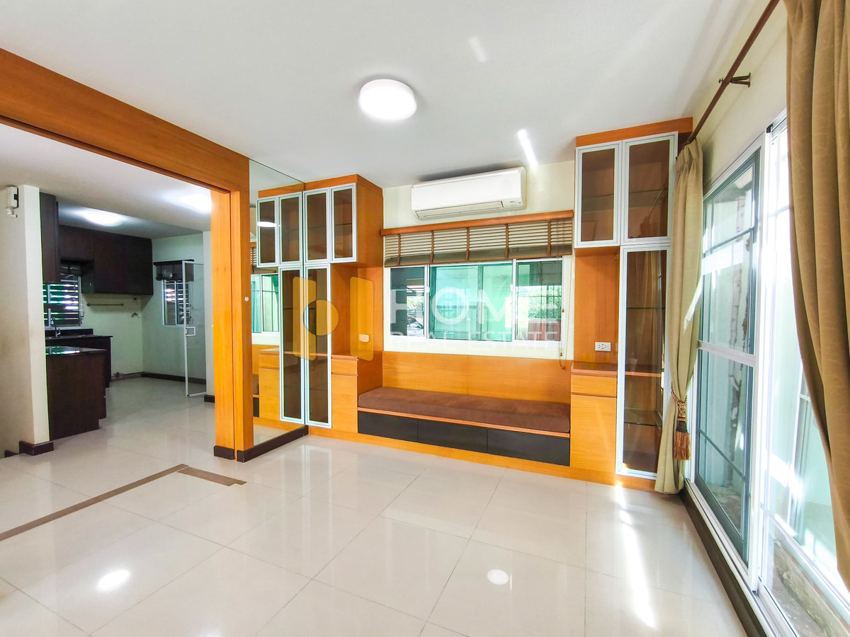 ขายบ้านลาดกระบัง สุวรรณภูมิ : งบไม่ถึง 5 ล้าน ทำเลอ่อนนุช ใกล้ ARL 🔥 ภัสสร เพรสทีจ อ่อนนุช / 3 ห้องนอน (ขาย), Passorn Prestige Onnut / 3 Bedrooms (FOR SALE) FONT050