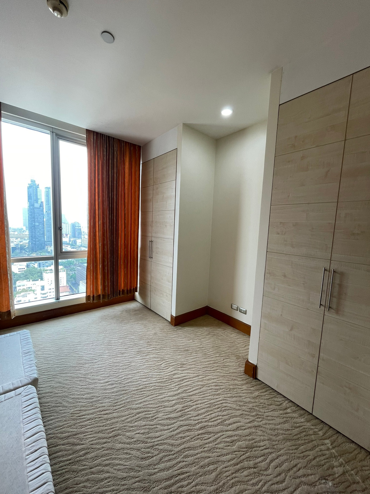 ให้เช่าคอนโดสาทร นราธิวาส : ปล่อยเช่าคอนโด Ascott Sathorn Bangkok ใกล้ BTS เซนต์หลุยส์ ห้องสวย ห้องใหญ่ พร้อมเข้าอยู่