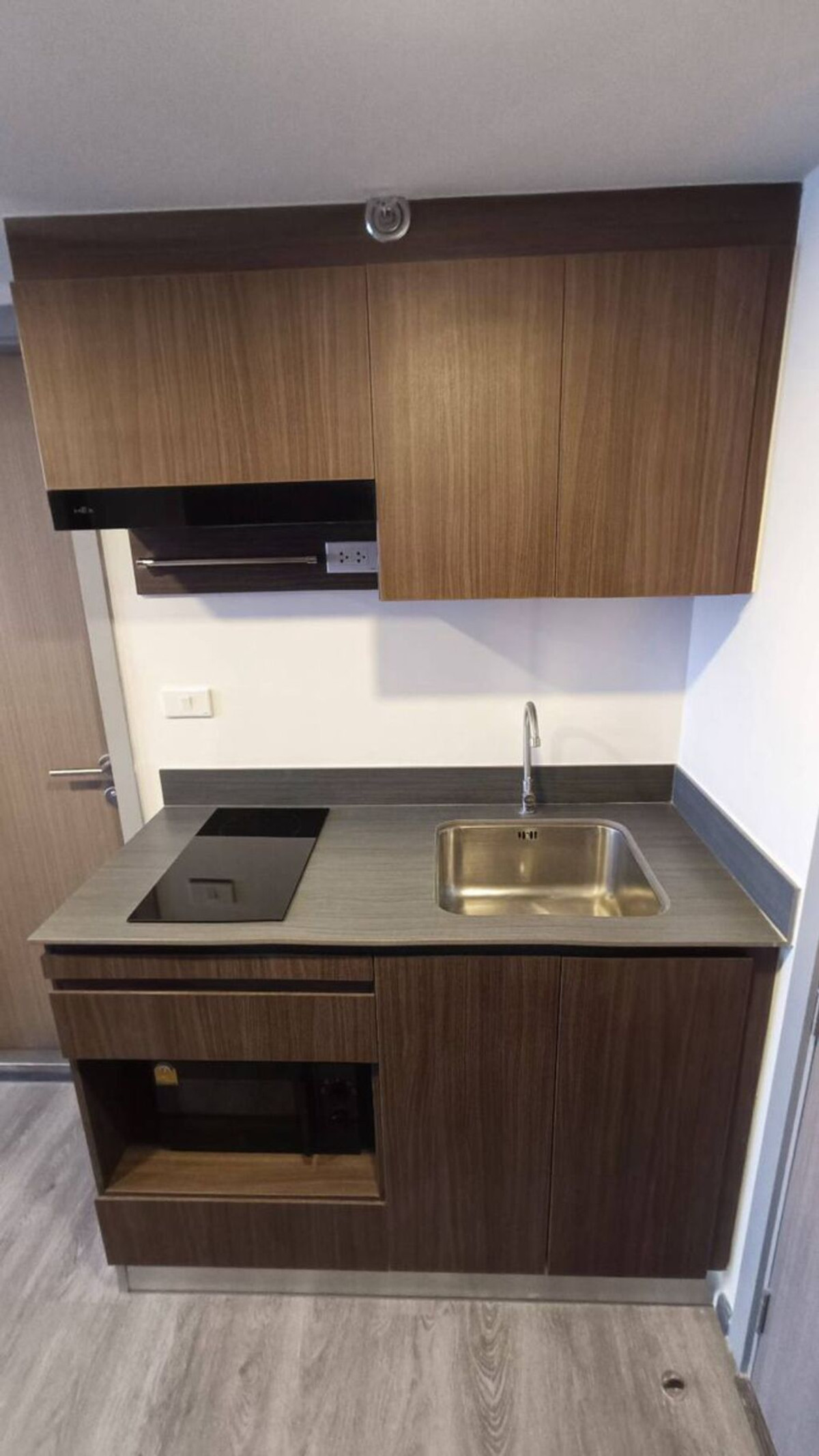 ให้เช่าคอนโดลาดพร้าว101 แฮปปี้แลนด์ : ให้เช่า ดิ ออริจิ้น ลาดพร้าว-บางกะปิ เลขที่ 3399/645 (ใกล้รถไฟฟ้าสายสีเหลือง บางกะปิ 100 ม.)(ทิศเหนือ) (ห้ามเลี้ยงสัตว์) (ไม่รับคนจีน,ผิวสี)