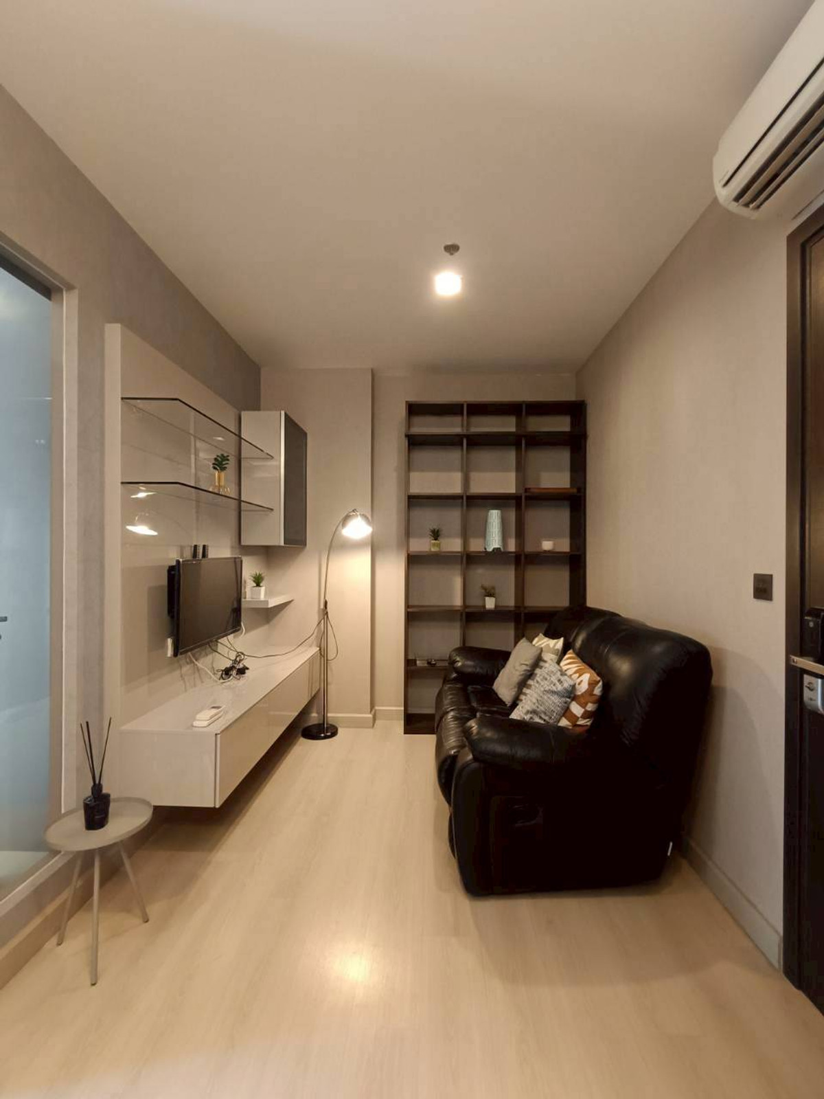 ให้เช่าคอนโดสะพานควาย จตุจักร : ให้เช่า The Signature by urbano ห้อง 2 ห้องนอน ราคาดีที่สุด  🚝0 ม. BTS สะพานควาย สนใจแอดไลน์ @best_condo