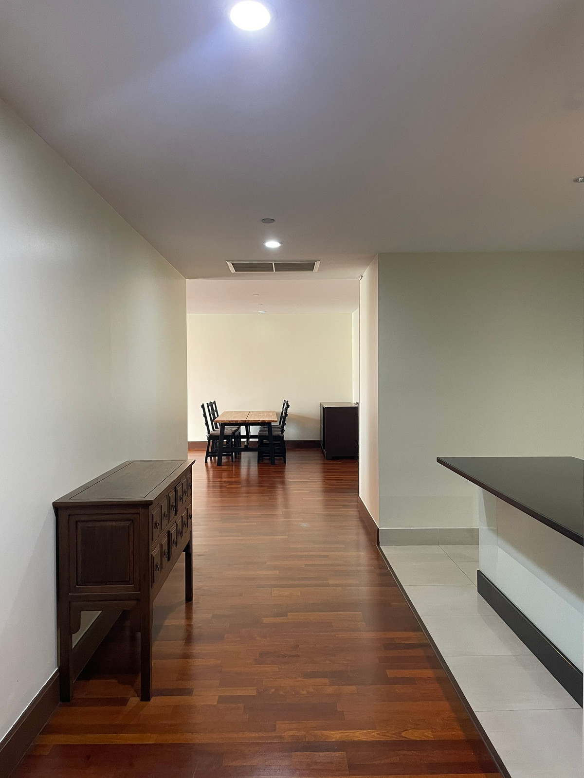 ให้เช่าคอนโดสาทร นราธิวาส : ปล่อยเช่าคอนโด Ascott Sathorn Bangkok ใกล้ BTS เซนต์หลุยส์ ห้องสวย ห้องใหญ่ พร้อมเข้าอยู่