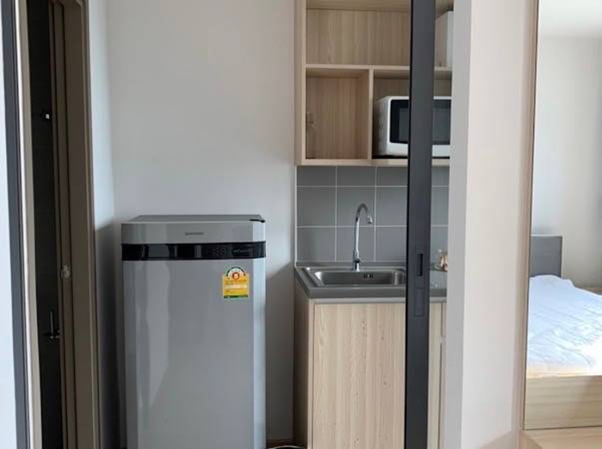 For RentCondoBangna, Bearing, Lasalle : Condo for Rent: Ideo O2 Near BTS Bang Na (approx. 300 meters)