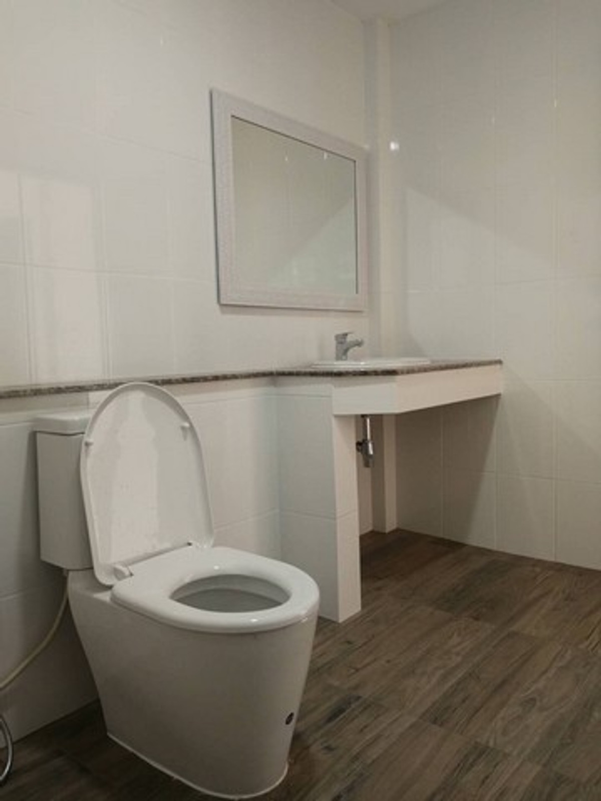 ให้เช่าบ้านนวมินทร์ รามอินทรา : HR3233ให้เช่าบ้านเดี่ยว 2 ชั้น ซอยนวมินทร์ 111 – พื้นที่กว้าง สวนร่มรื่น พร้อมอยู่ บรรยากาศเงียบสงบ ลมเย็นสบาย เหมาะสำหรับพักอาศัยอย่างยิ่ง