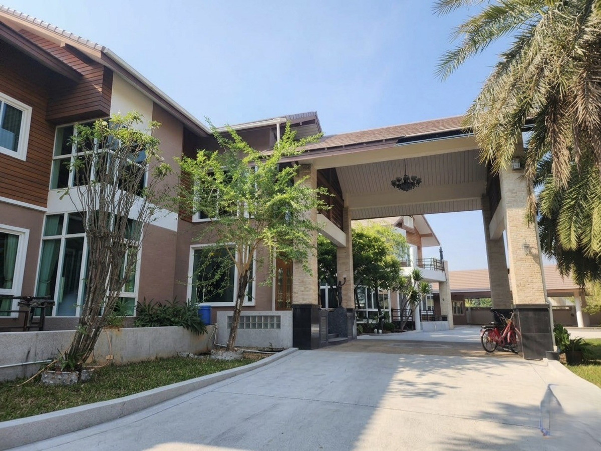 ขายบ้านพระราม 5 ราชพฤกษ์ บางกรวย : 95582 - ขายบ้านเดี่ยว หมู่บ้าน The Estana Rama 5 ใกล้ มหาวิทยาลัยราชพฤกษ์