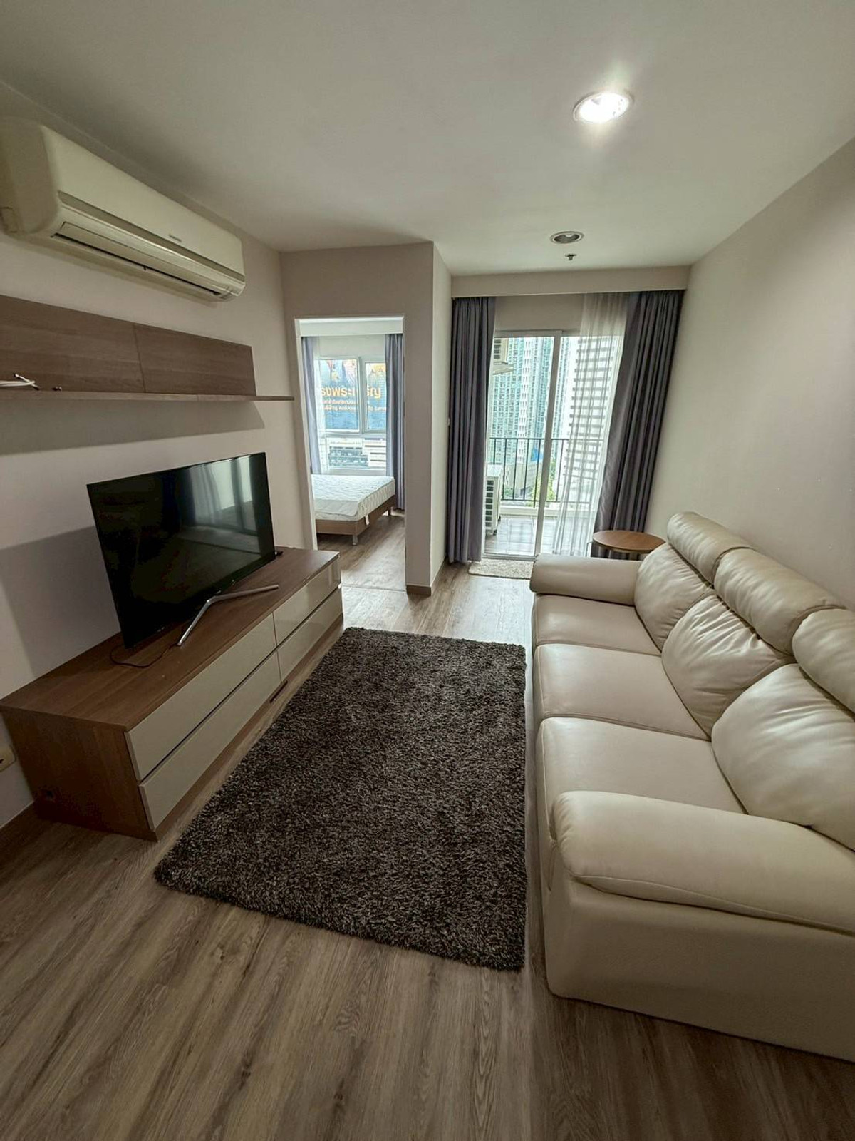 For RentCondoRama9, Petchburi, RCA : Condo for rent Belle Grand Rama 9, next to Central Rama 9 and near MRT Rama 9.