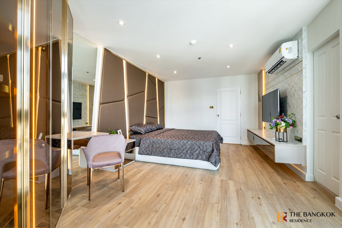 For SaleCondoRama9, Petchburi, RCA : 👑 Stunning Luxury Duplex Residence at Belle Grand Rama 9 near Mrt Rama9