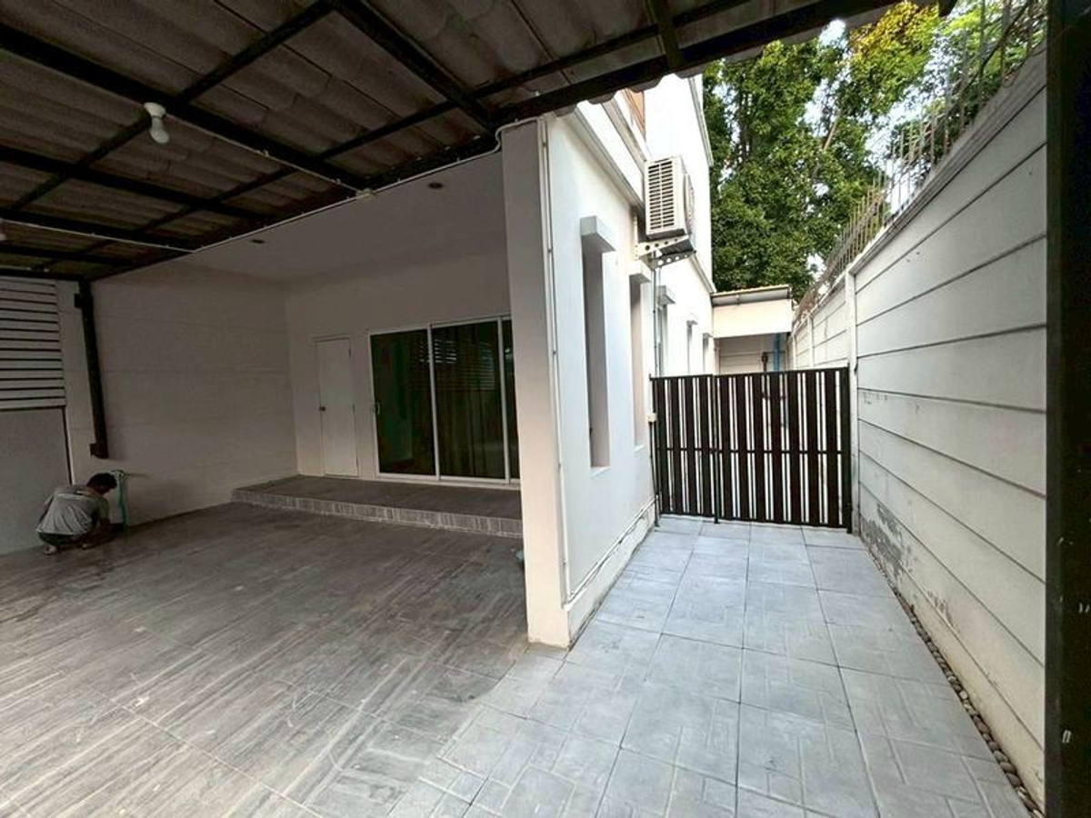 For RentTownhomePattanakan, Srinakarin : Townhouse for rent Villette City Pattanakarn 38 (Villette City Pattanakarn 38) (SA-01)