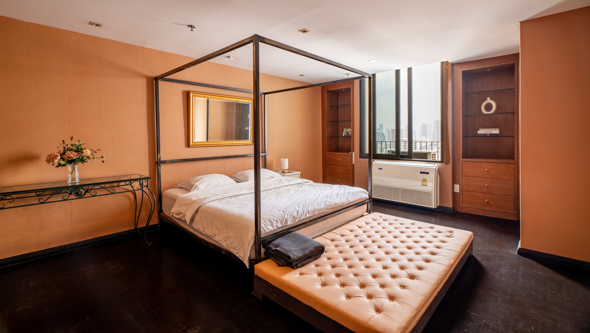 ขายคอนโดสุขุมวิท อโศก ทองหล่อ : 🔥หายากมาก! คอนโด 1 ห้องนอน 89 ตร.ม. ทองหล่อ ชั้นสูง วิวเมือง Icon III ใกล้ BTS [U1986022]