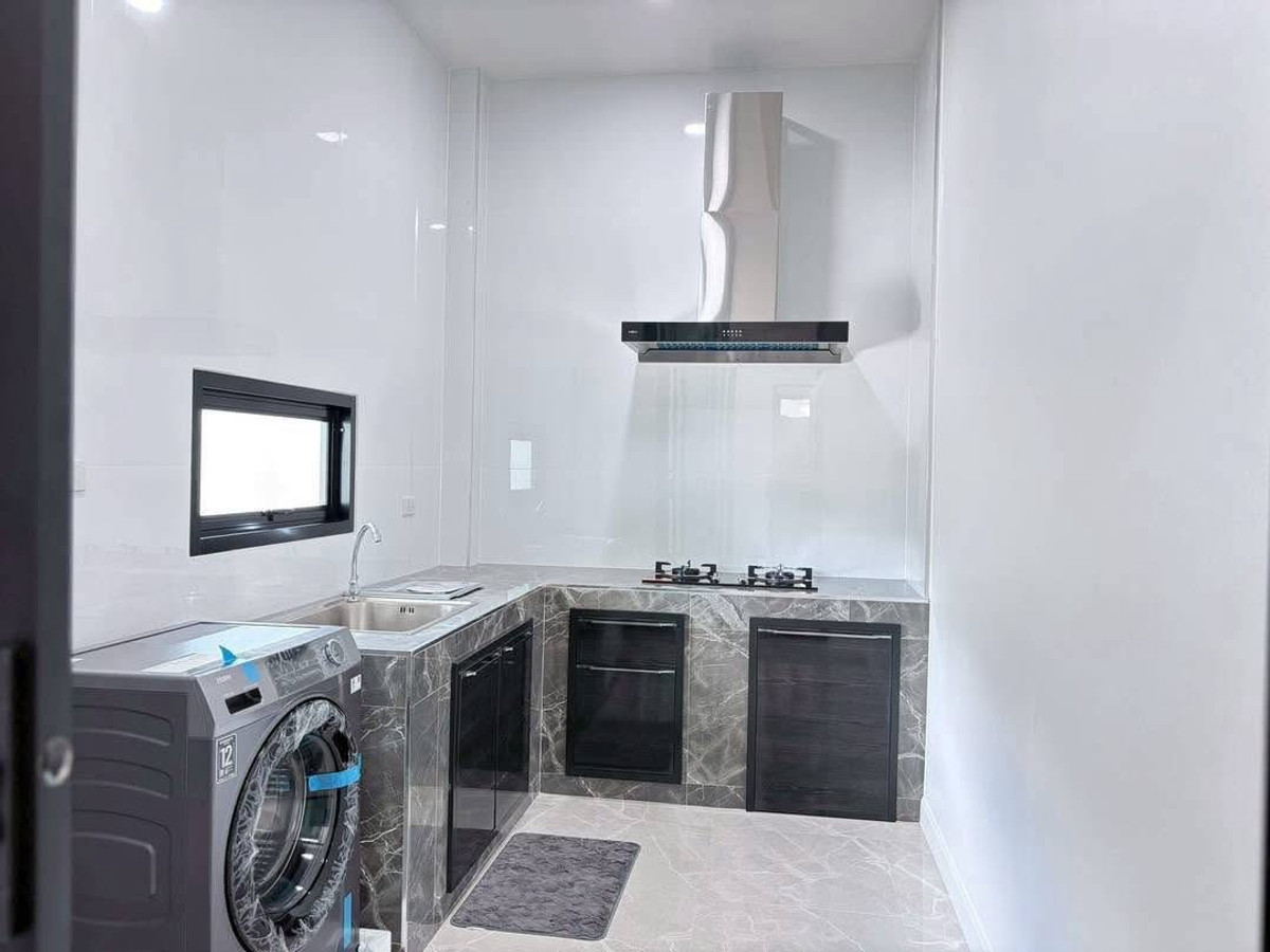 For SaleHousePattaya, Bangsaen, Chonburi : Pool Villa Soi Bunkanchanaram 8 / 4 Bedrooms (FOR SALE) AM038