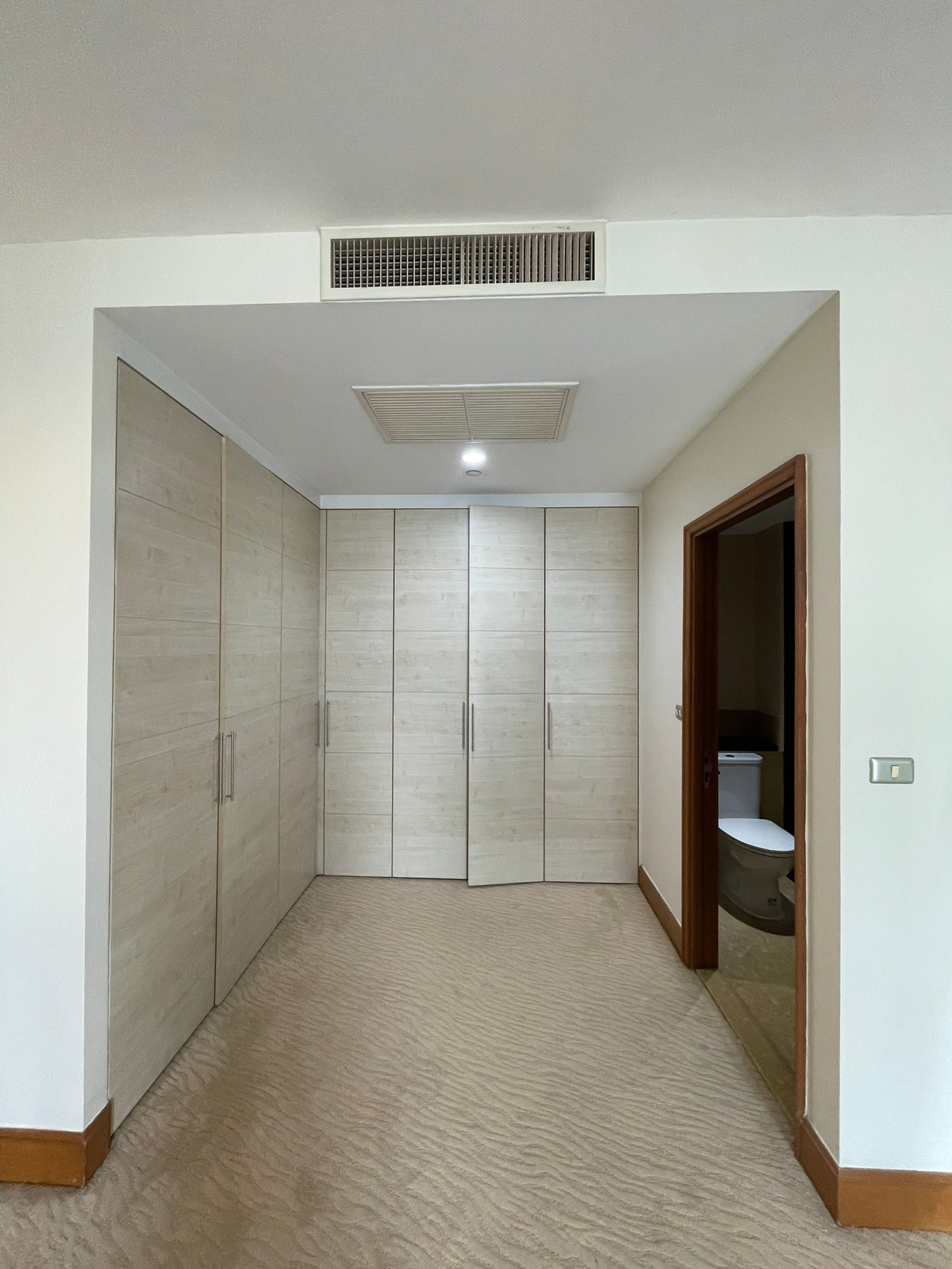 ให้เช่าคอนโดสาทร นราธิวาส : ปล่อยเช่าคอนโด Ascott Sathorn Bangkok ใกล้ BTS เซนต์หลุยส์ ห้องสวย ห้องใหญ่ พร้อมเข้าอยู่