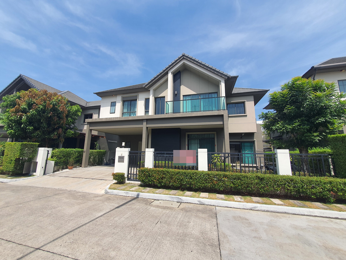 For SaleHousePinklao, Charansanitwong : Luxurious detached house next to the main road, Phutthamonthon Sai 4, Nordic design, ready to move in, Bangkok Boulevard Pinklao-Phetkasem, complete functions, 4 bedrooms, luxurious clubhouse, tight security. Worth the location!
