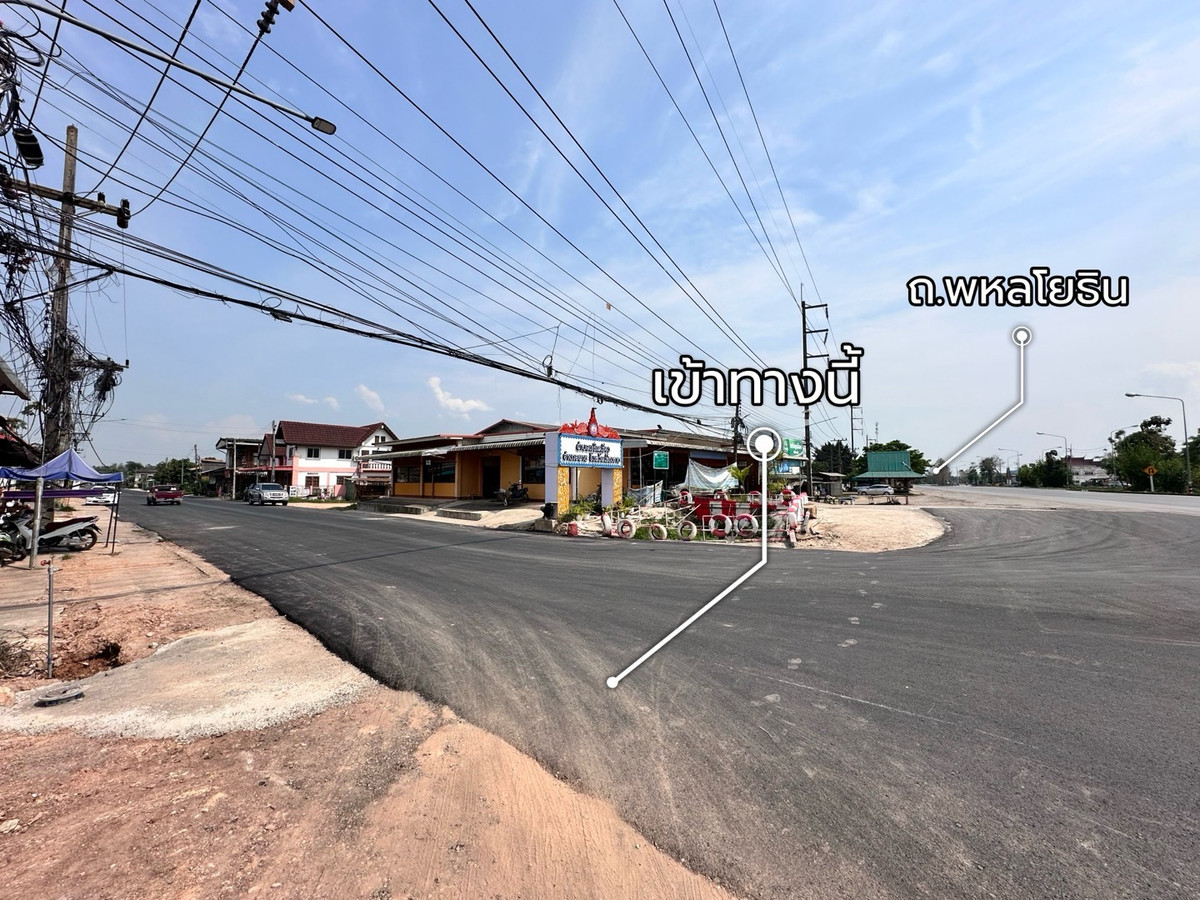 ขายที่ดินเชียงราย : ขายที่ดินเปล่าพร้อมโกดังและบ้าน 
บ้านจำปู ต.เจริญเมือง อ.พาน จ.เชียงราย 57120