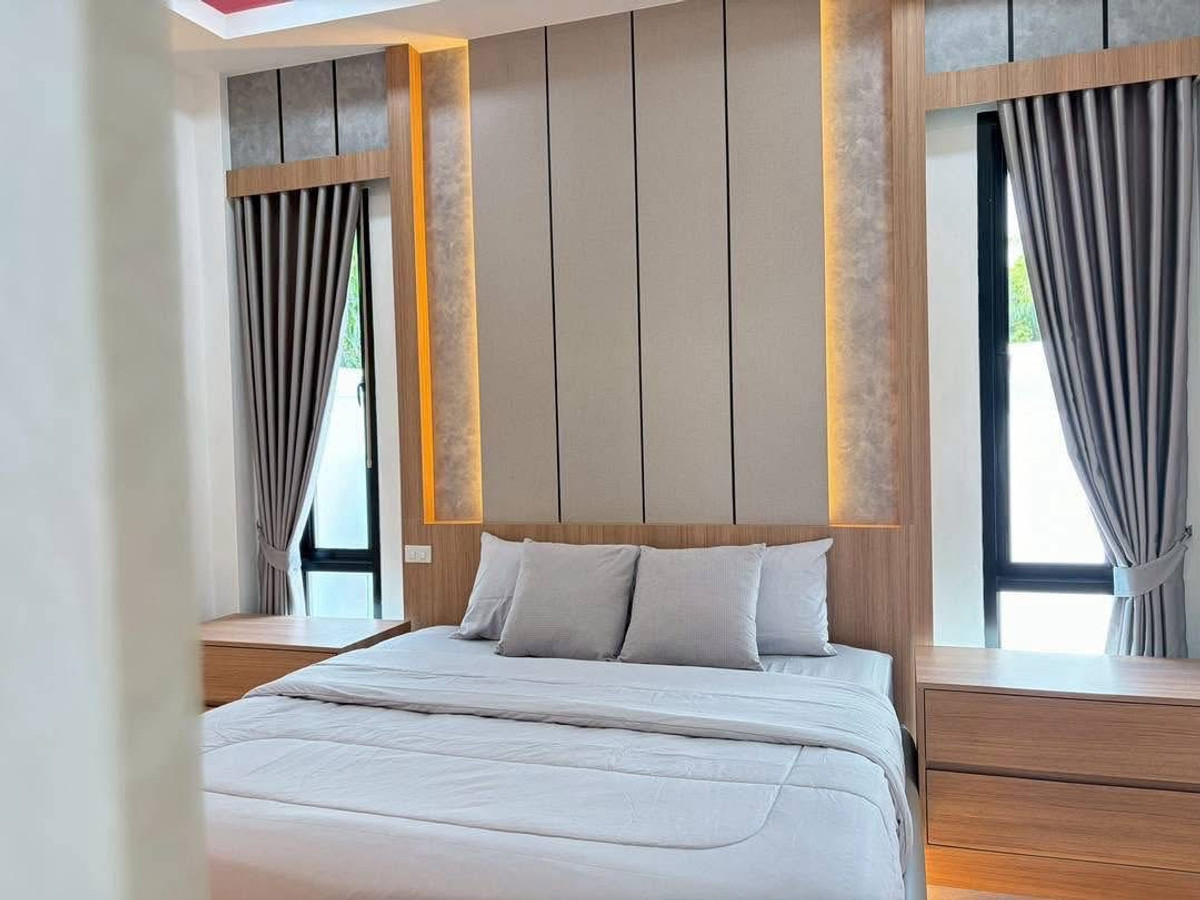 For SaleHousePattaya, Bangsaen, Chonburi : Pool Villa Soi Bunkanchanaram 8 / 4 Bedrooms (FOR SALE) AM038