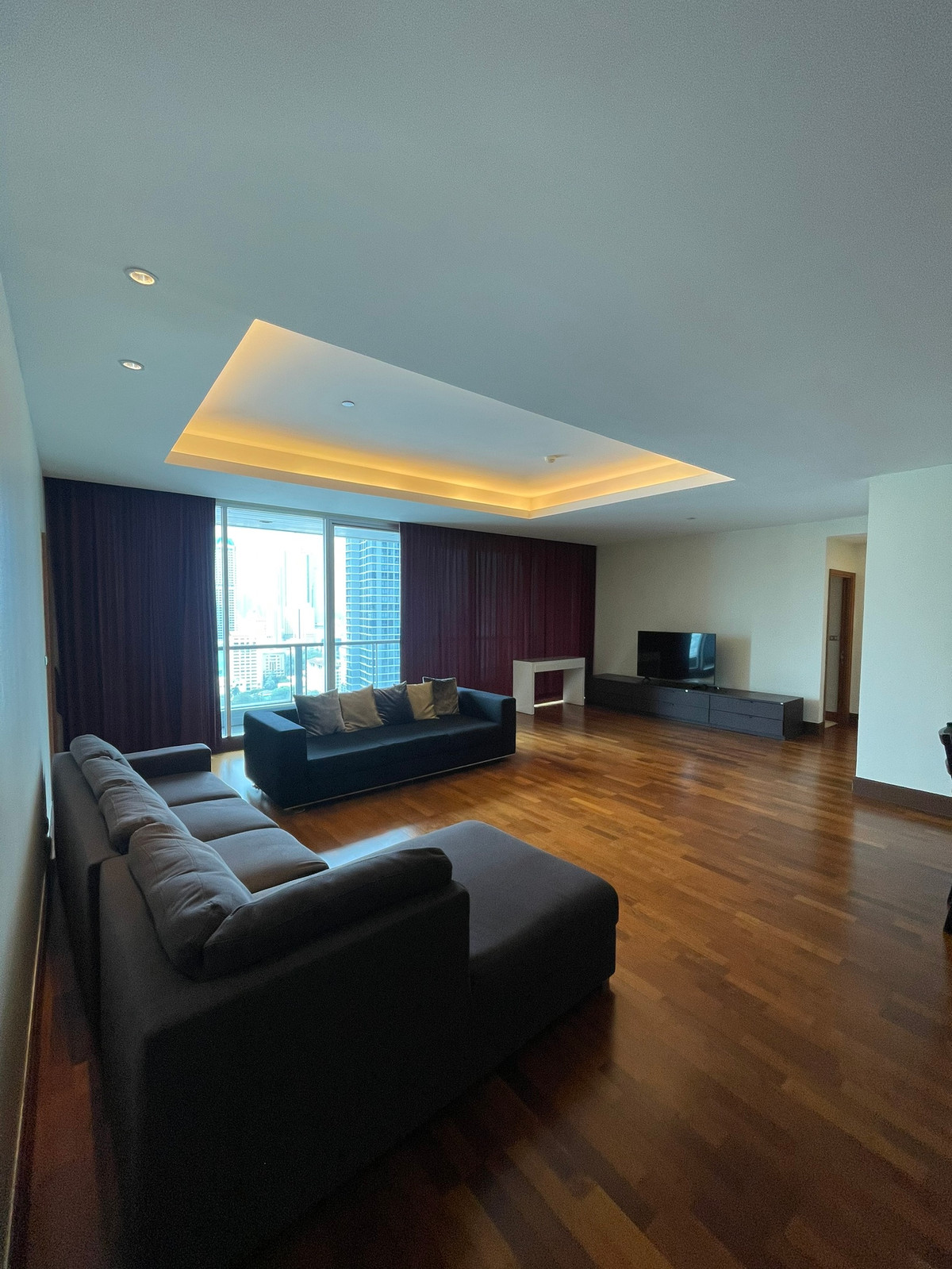 For RentCondoSathorn, Narathiwat : Condo for rent, Ascott Sathorn Bangkok, near BTS St. Louis, beautiful room, large room, ready to move in.