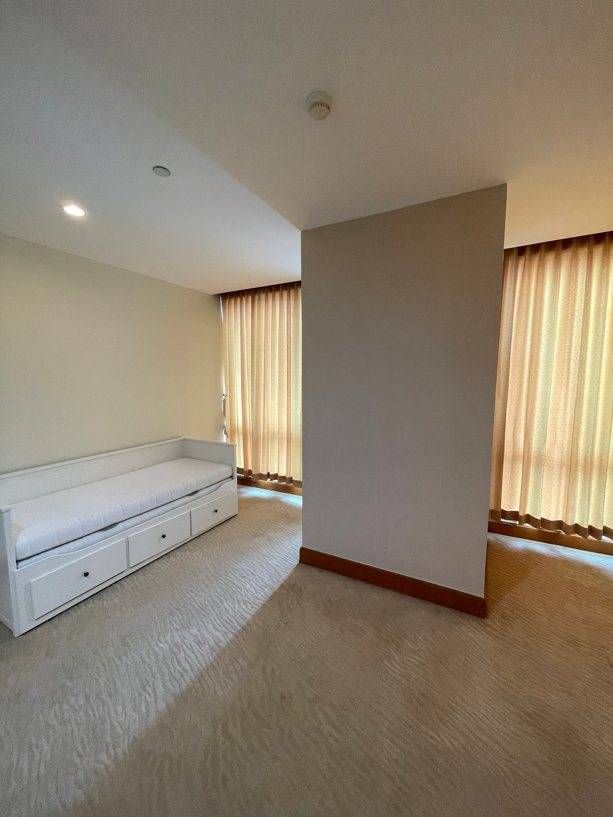 ให้เช่าคอนโดสาทร นราธิวาส : ปล่อยเช่าคอนโด Ascott Sathorn Bangkok ใกล้ BTS เซนต์หลุยส์ ห้องสวย ห้องใหญ่ พร้อมเข้าอยู่