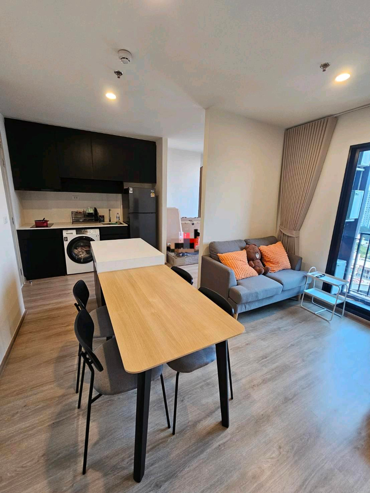 For RentCondoRama9, Petchburi, RCA : 🔥For Rent Now🔥 Nue District R9, Corner Unit, High Floor, Rama 9, Just a Few Steps From MRT Station.