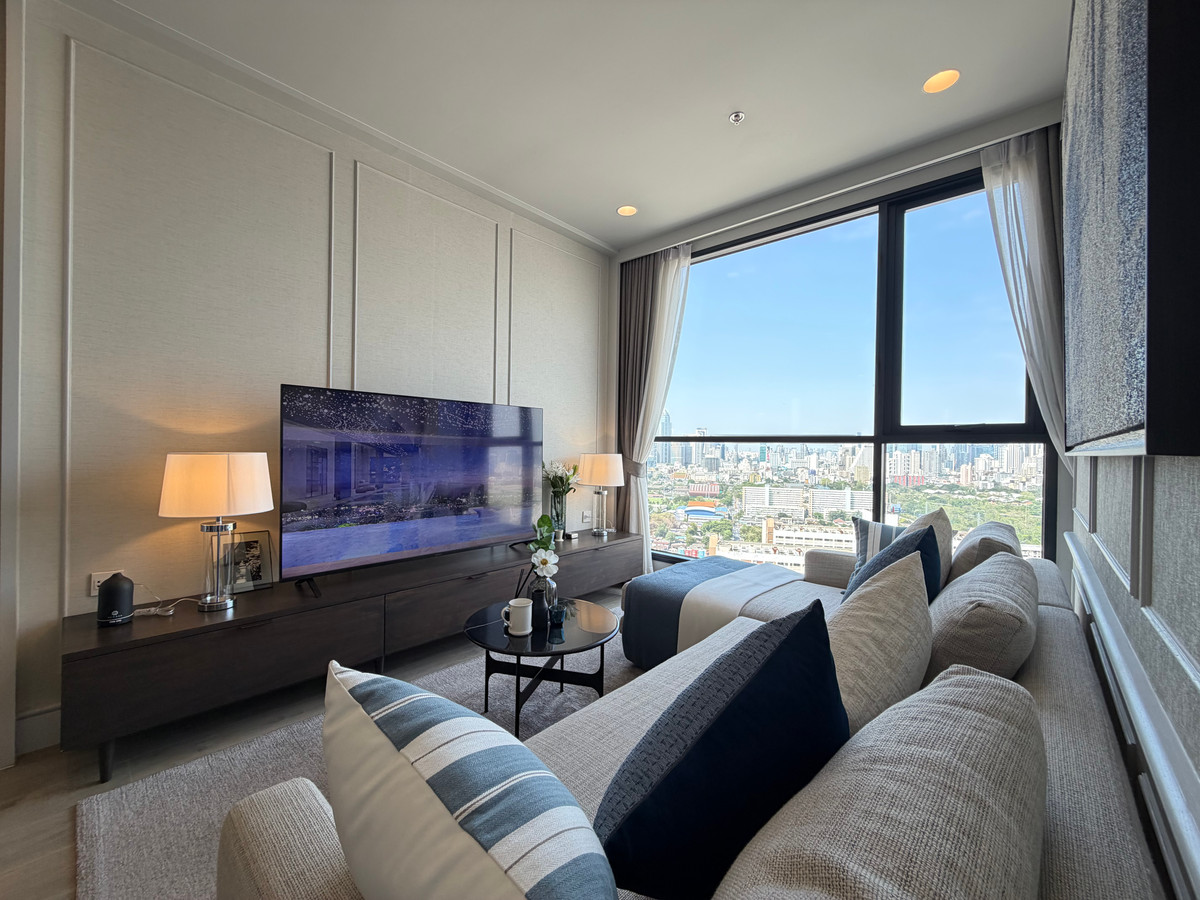 For SaleCondoKhlongtoei, Kluaynamthai : The crown residences 1 bedroom, best price on Rama 4 Road, near Chula.