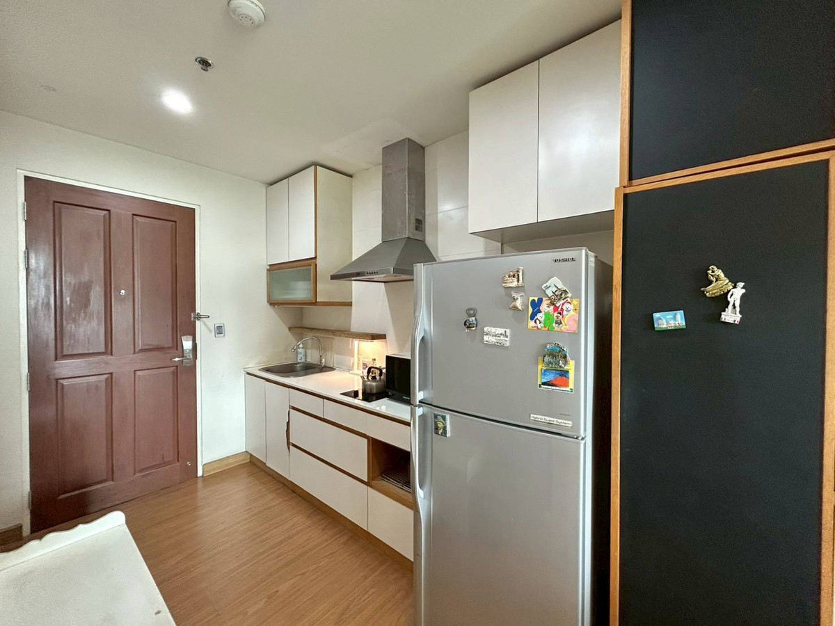 For SaleCondoSathorn, Narathiwat : ✅ S-CPNR102  ✅ Line : @p2nproperty