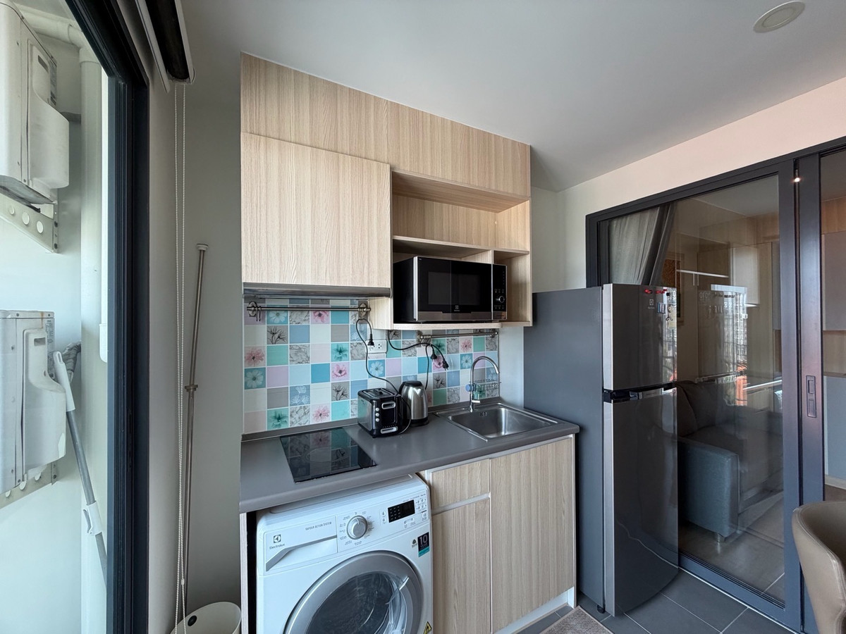 CondoBangna, Bearing, Lasalle : Condo for rent IDEO O2 (Ideo O2), near the mall, near the BTS.