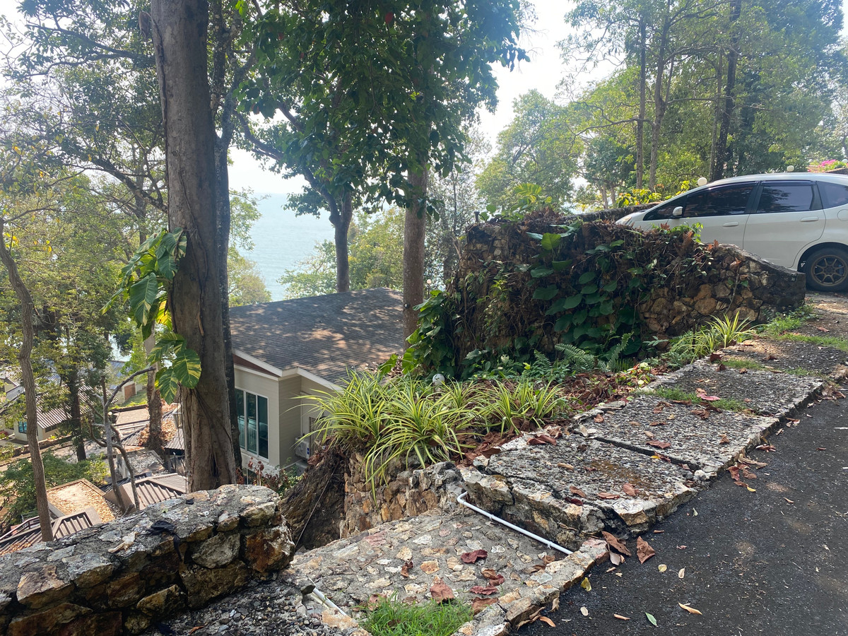 HouseRayong : Sale or rent 2 storey resort house, Hinsuay Namsai, Rayong 