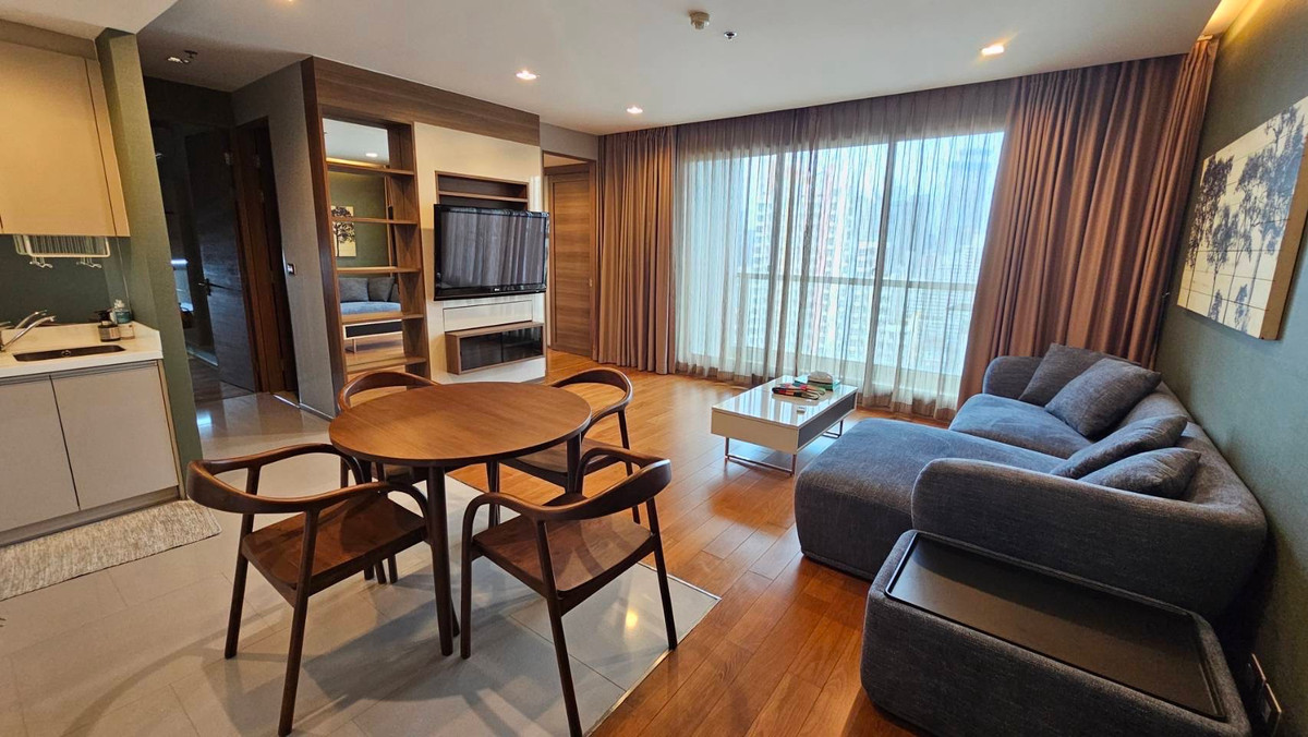 ให้เช่าคอนโดสาทร นราธิวาส : The Address Sathorn 2bed 55K call 0886166564