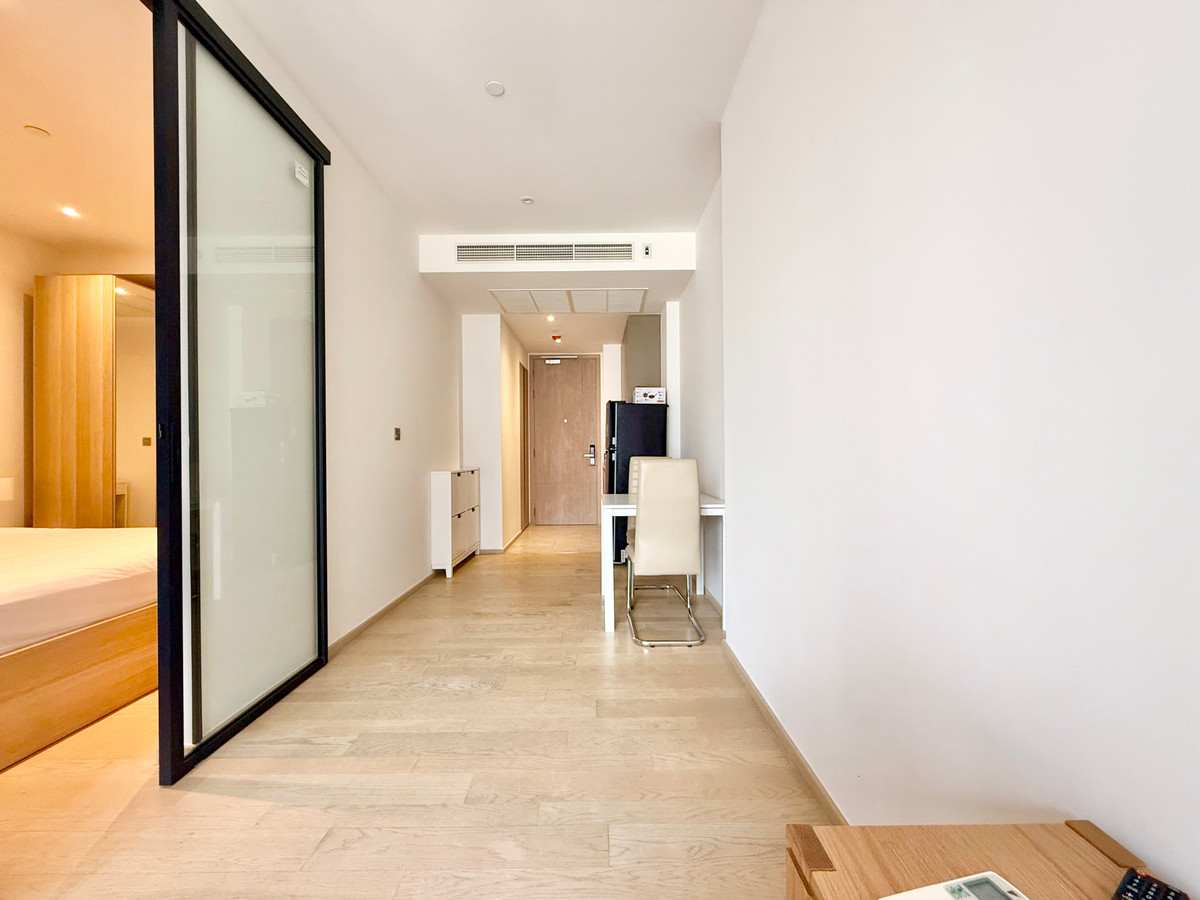 ให้เช่าคอนโดพระราม 9 เพชรบุรีตัดใหม่ RCA : 🚀 Ashton Rama9 - 42ตรม. 1นอน1น้ำ พร้อมอยู่ 092-545-6151 (ทีม)