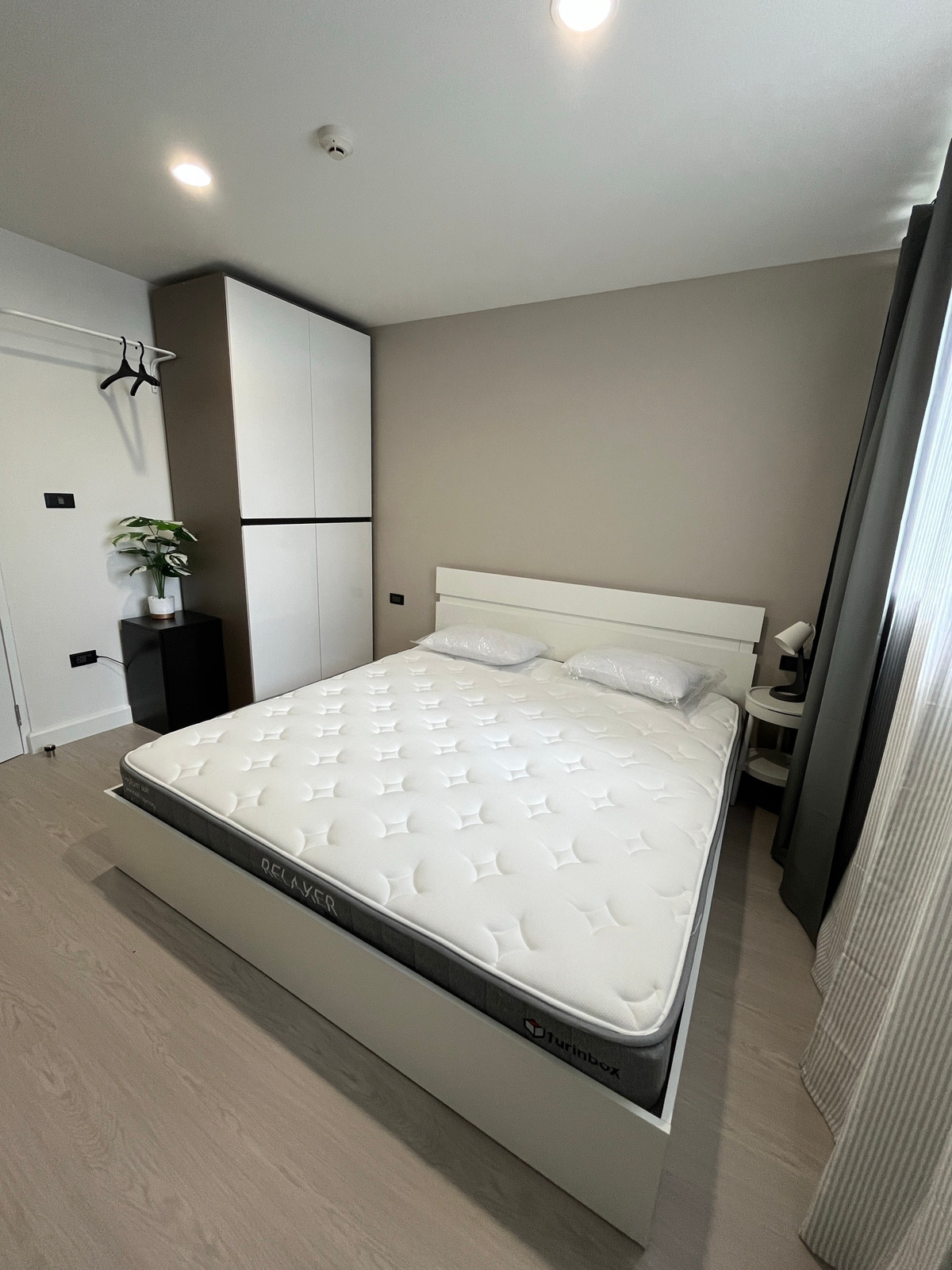 For RentCondoSukhumvit, Asoke, Thonglor : Tai Ping Towers / 2 Bedrooms (FOR RENT), Tai Ping Towers / 2 Bedrooms (FOR RENT) VL017