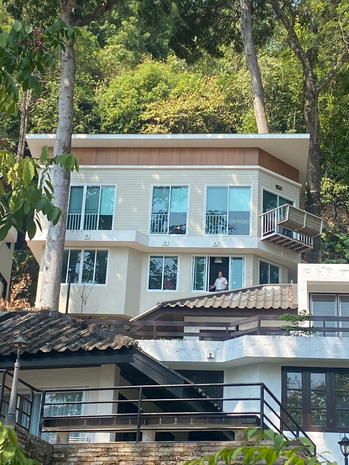 HouseRayong : Sale or rent 2 storey resort house, Hinsuay Namsai, Rayong 