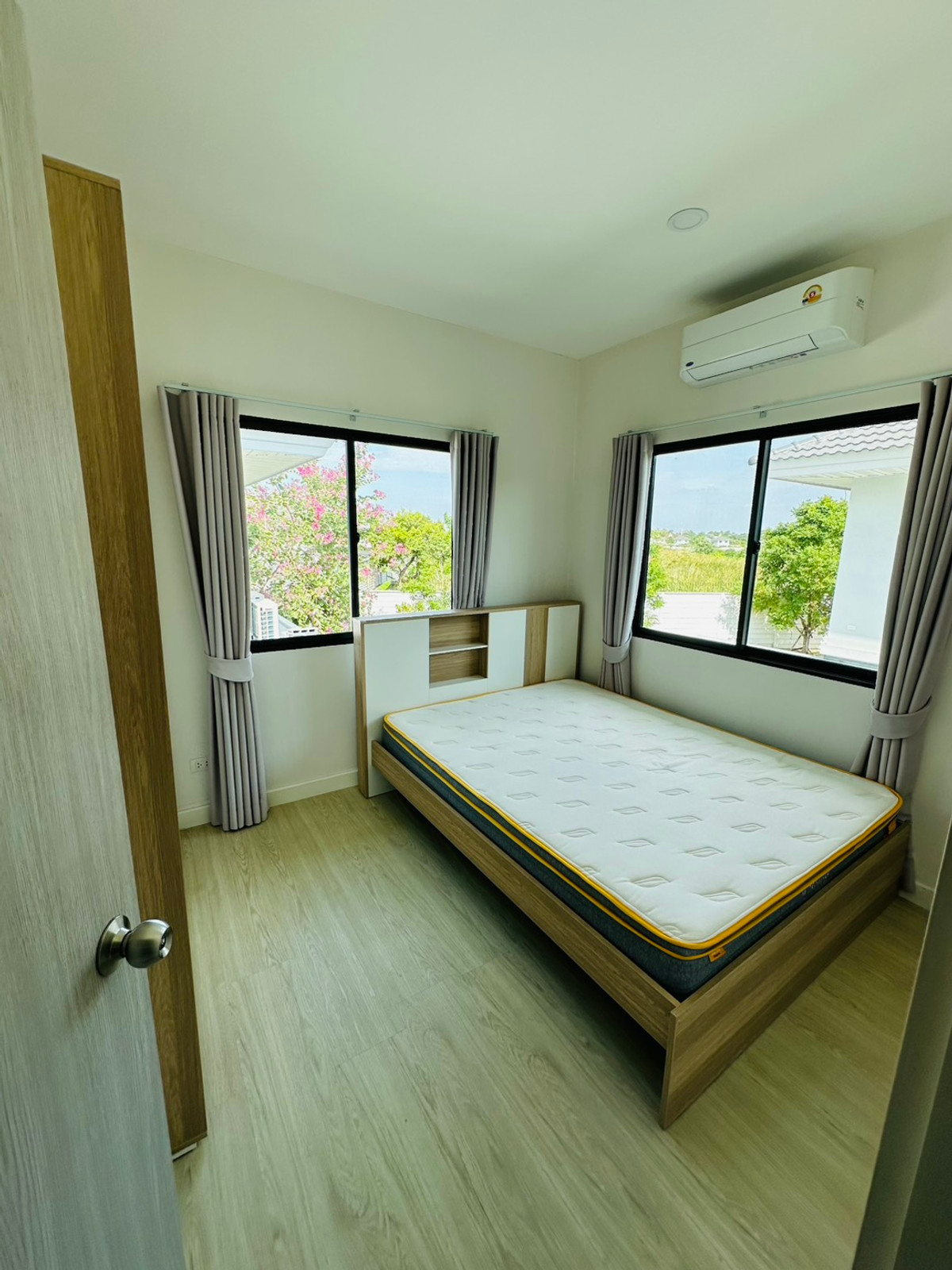 Chaengwatana, Muangthong : For sale and rent, 2-story semi-detached house, Perfect Park Chaengwattana, beautifully decorated, ready to move in.