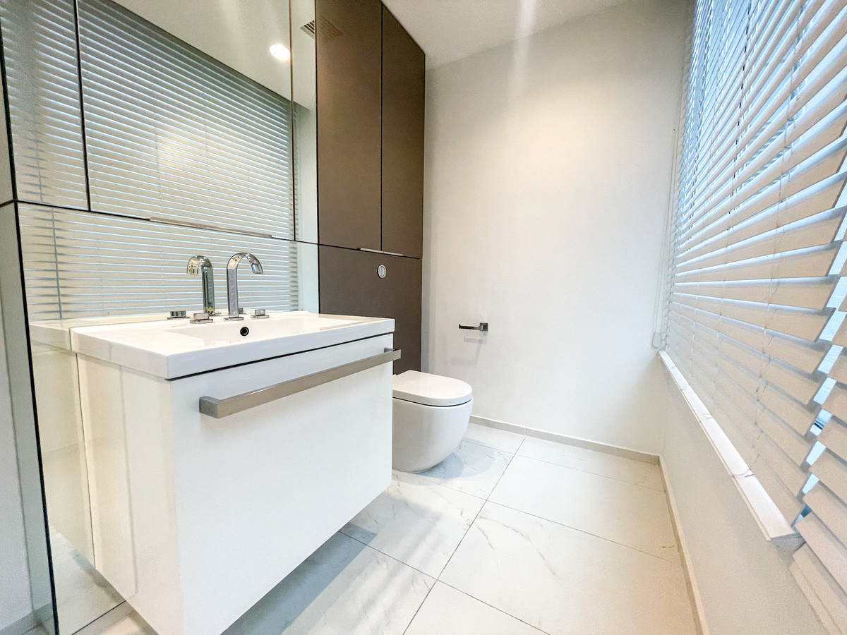 For RentCondoWitthayu, Chidlom, Langsuan, Ploenchit : 🏠✨ 185 Rajadamri | 2-Bedroom Condo for Rent (HBH-ST-197)