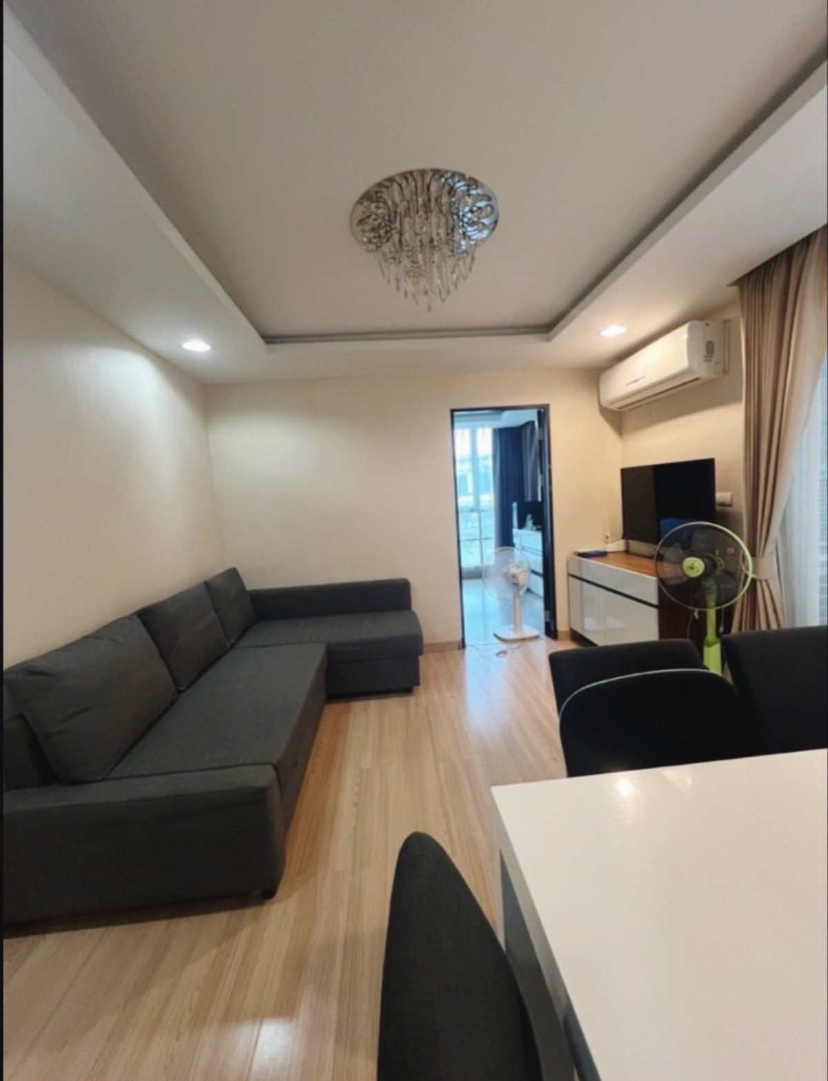 For SaleCondoRatchadapisek, Huaikwang, Suttisan : 🔥 Cancelled Booking! This Price is Unbeatable! The Kris Ratchada 17 Condo, Ready to Transfer Ownership 🔥 MD-26086776