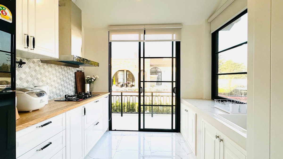 ขายบ้านปากช่อง เขาใหญ่ : ขายบ้านพักตากอากาศ เขาใหญ่ พูลวิลล่าส่วนตัว วิวภูเขา ไม่มีค่าส่วนกลาง ใกล้ Toscana Valley ปากช่อง นครราชสีมา