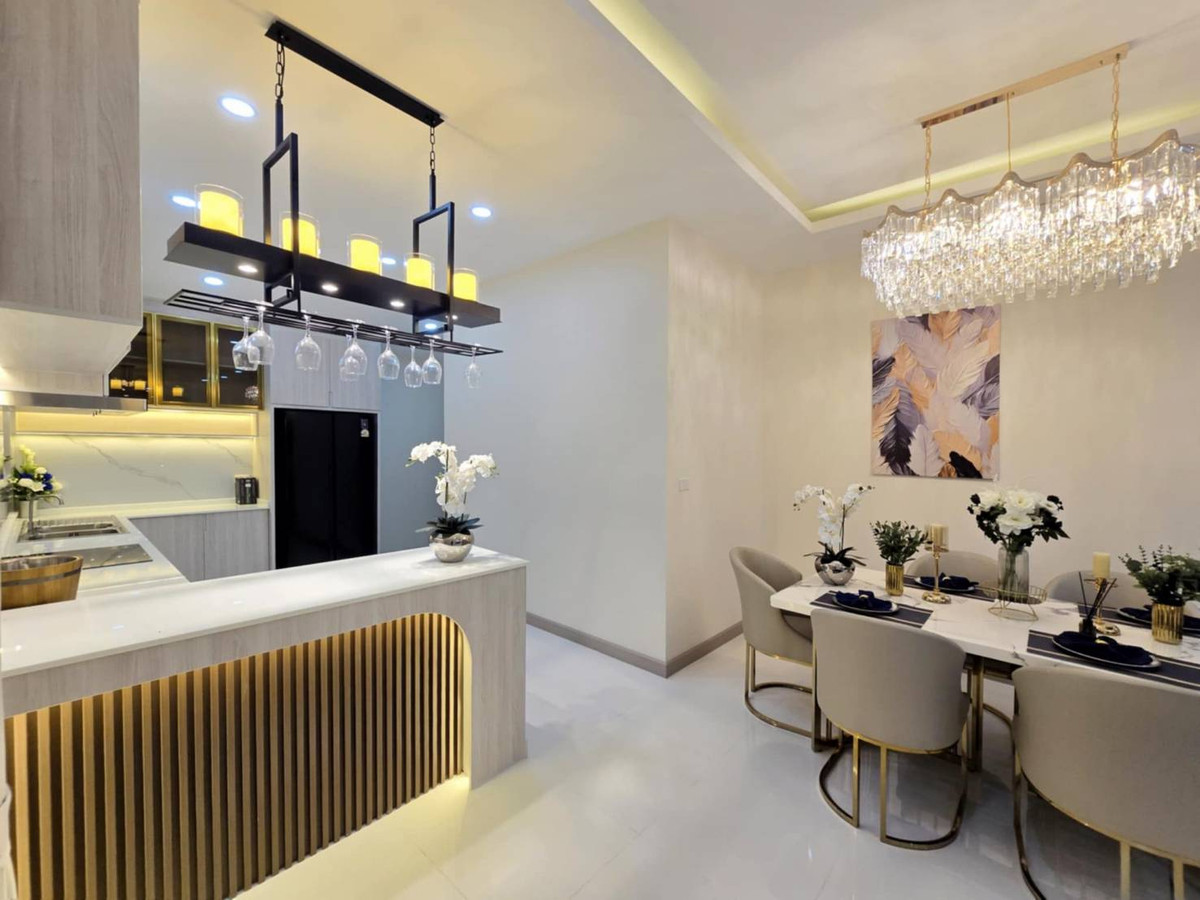 For SaleHousePattaya, Bangsaen, Chonburi : 🔥 Spacious 4 Bedroom House for Sale in Pattaya | 110 Sq.Wah | Near Tara Pattana & Phoenix | Only 11 MB 🔥