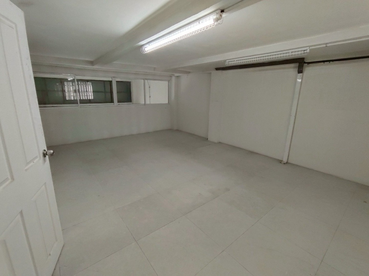 For RentShop HouseSathorn, Narathiwat : Commercial building for rent, 2 units, 4.5 floors, Narathiwat Ratchanakarin Road, CENTRAL Rama 3.